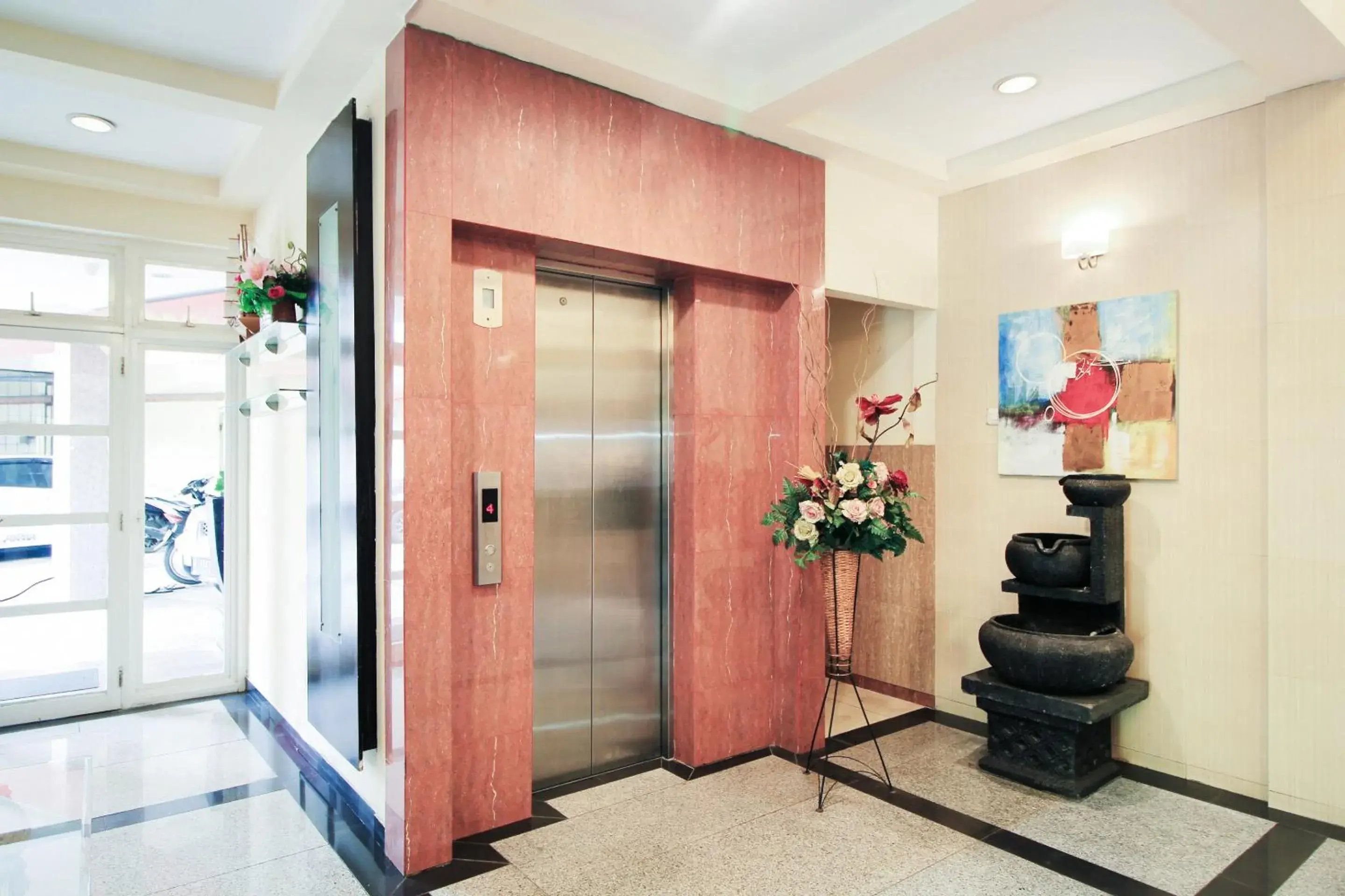 Area and facilities, Lobby/Reception in OYO 175 K-60 Residence