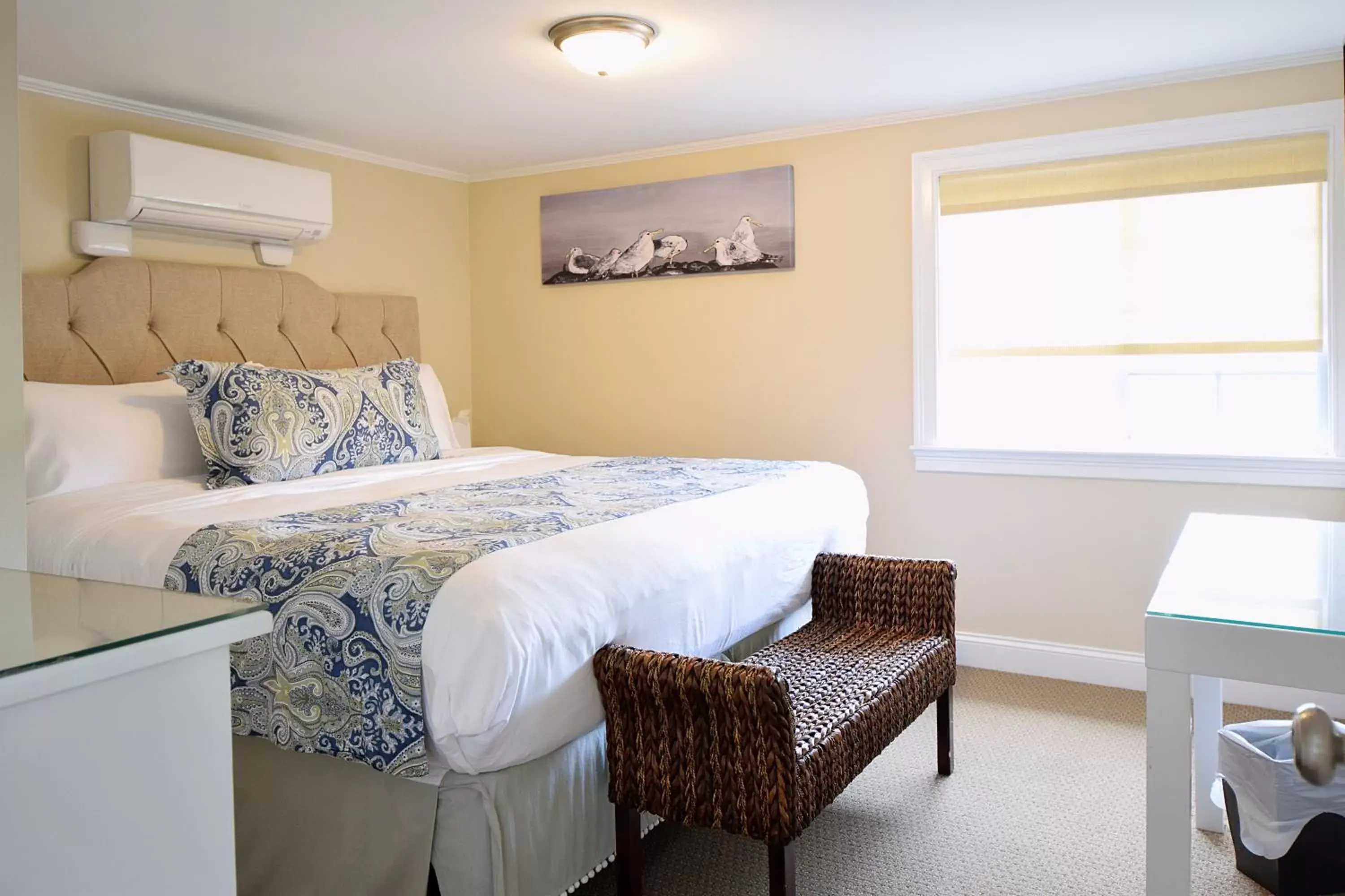 Bedroom, Bed in The Inn At Ring's Island