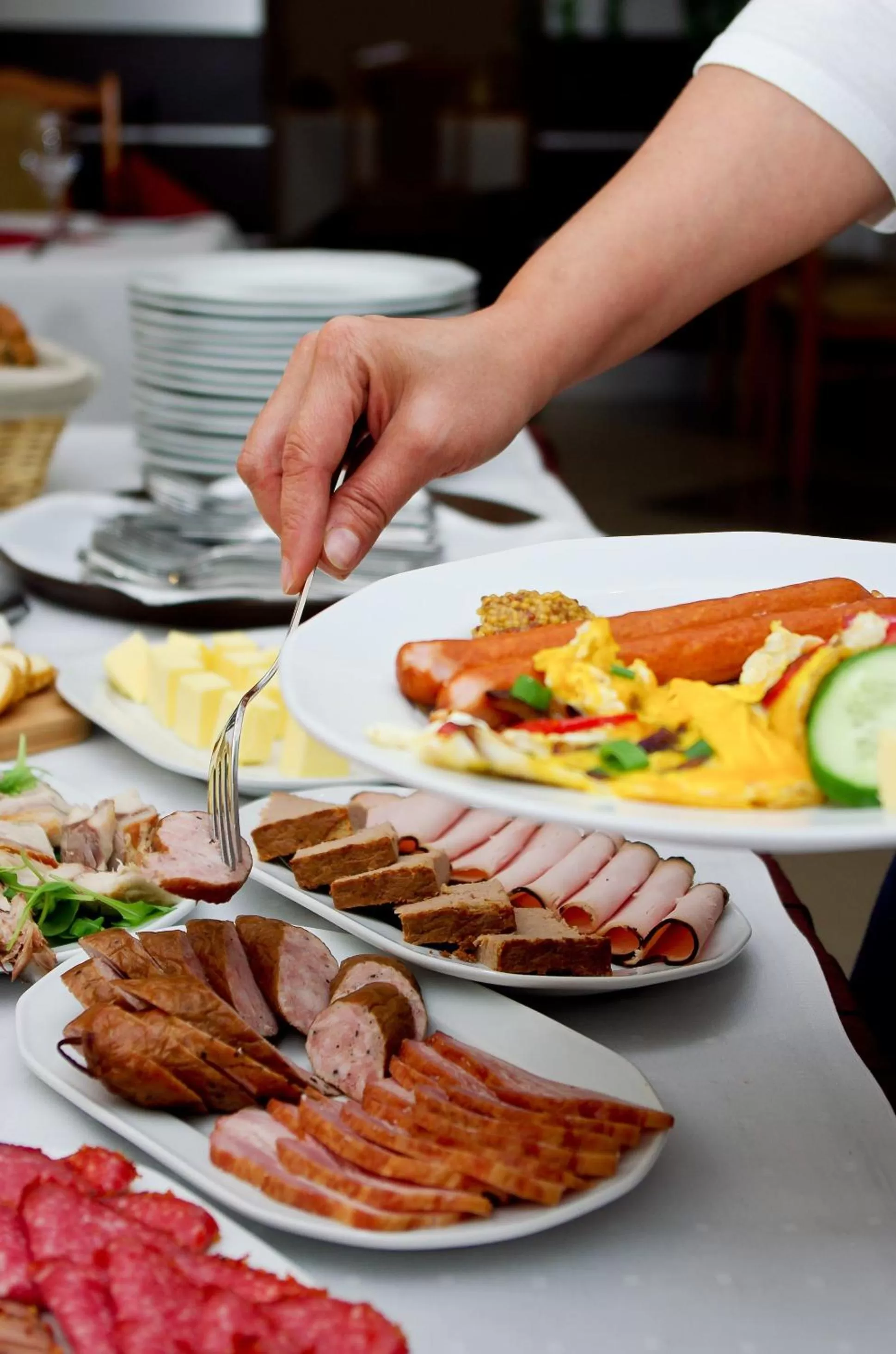 Restaurant/places to eat in Hotel Komes