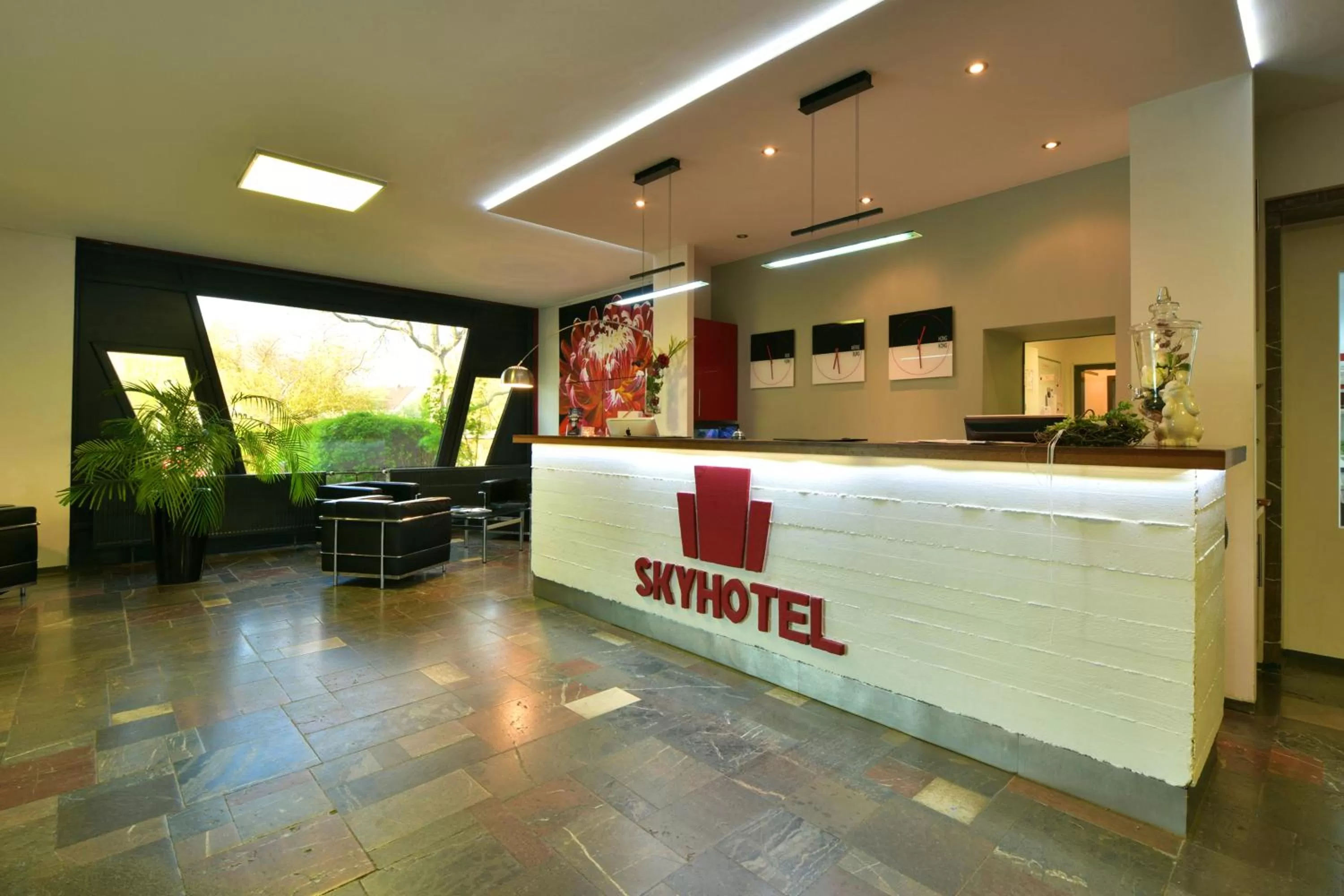 Lobby or reception in SKYHOTEL Merseburg