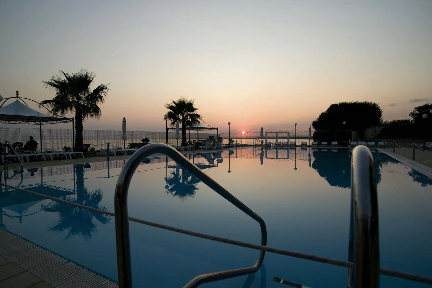 Swimming pool in Apulia Hotel Taranto Ara Solis