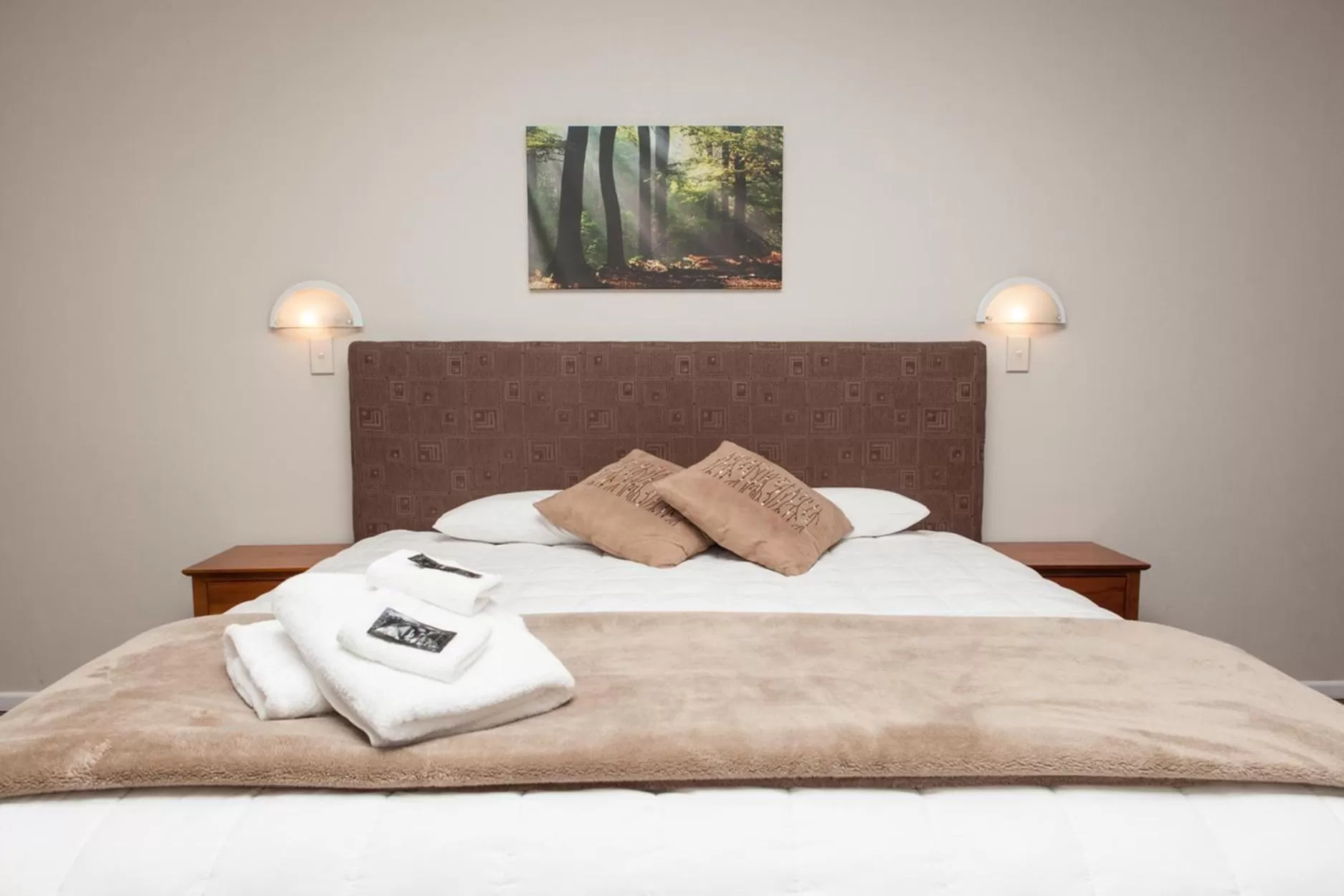 Bed in Picton Accommodation Gateway Motel