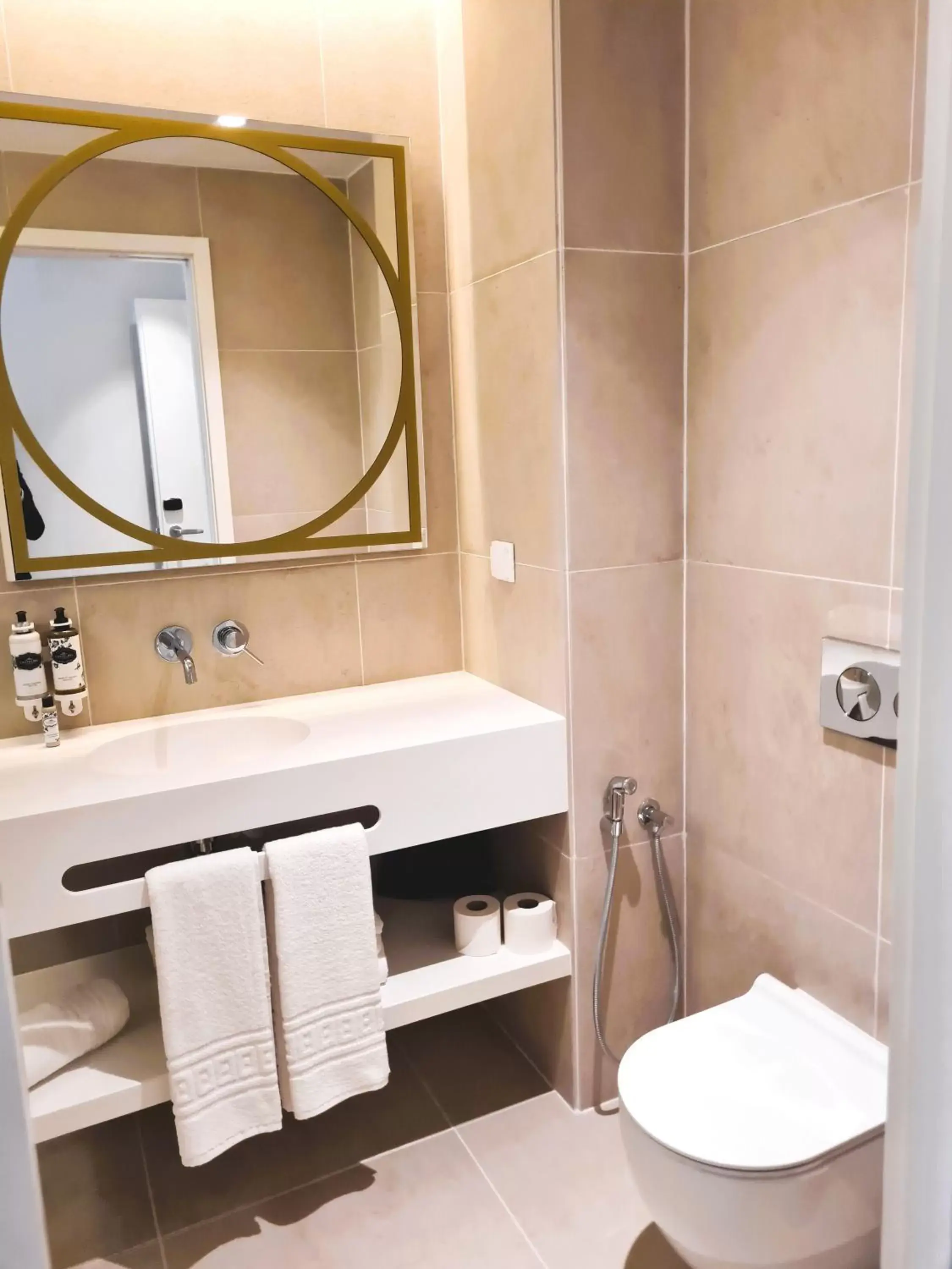 Bathroom in Sines Sea View Business & Leisure Hotel