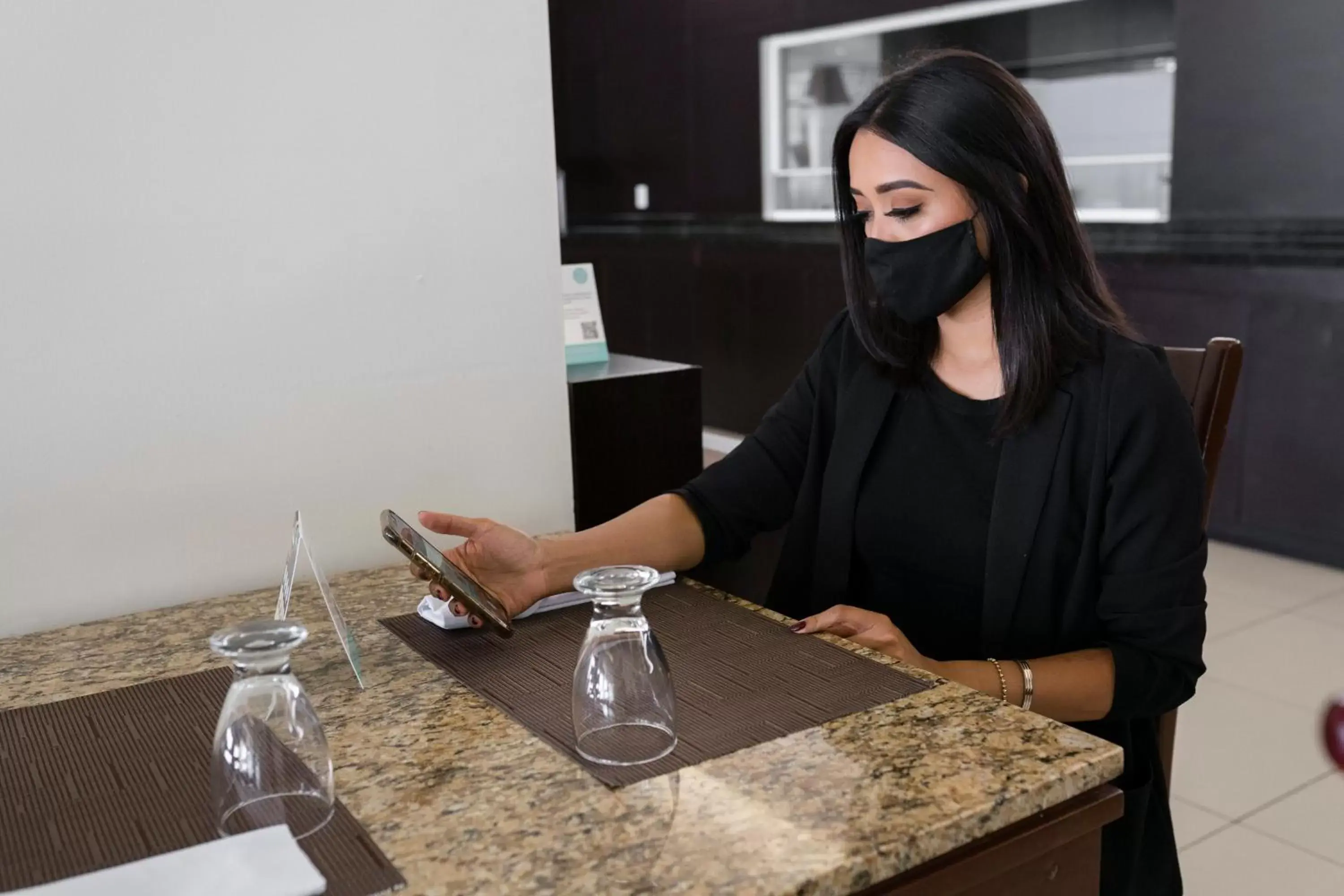 Restaurant/places to eat in Crown Victoria Hotel Restaurant/places to eat in Crown Victoria Hotel