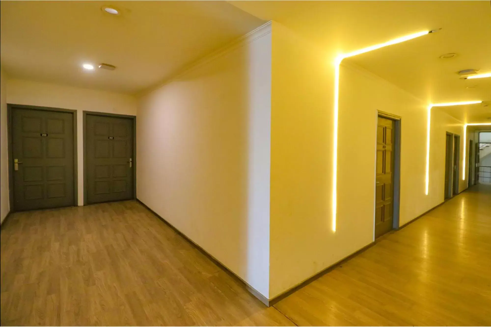 Lobby or reception in FabHotel Chattarpur Enclave - Opposite Tivoli Garden Lobby or reception in FabHotel Chattarpur Enclave - Opposite Tivoli Garden