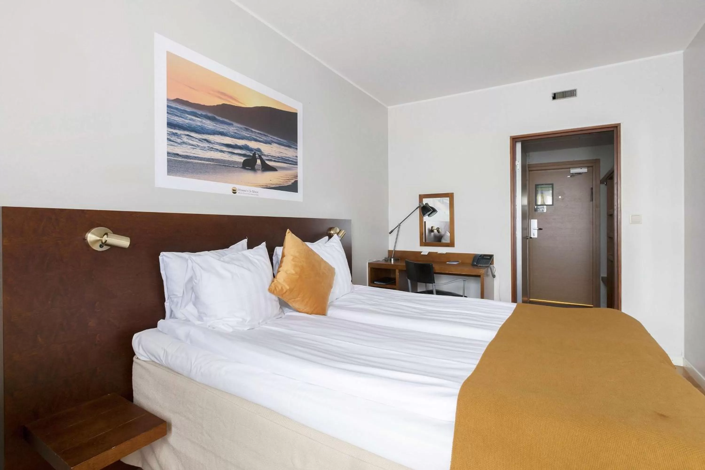 Bedroom, Bed in Best Western Plaza Hotel