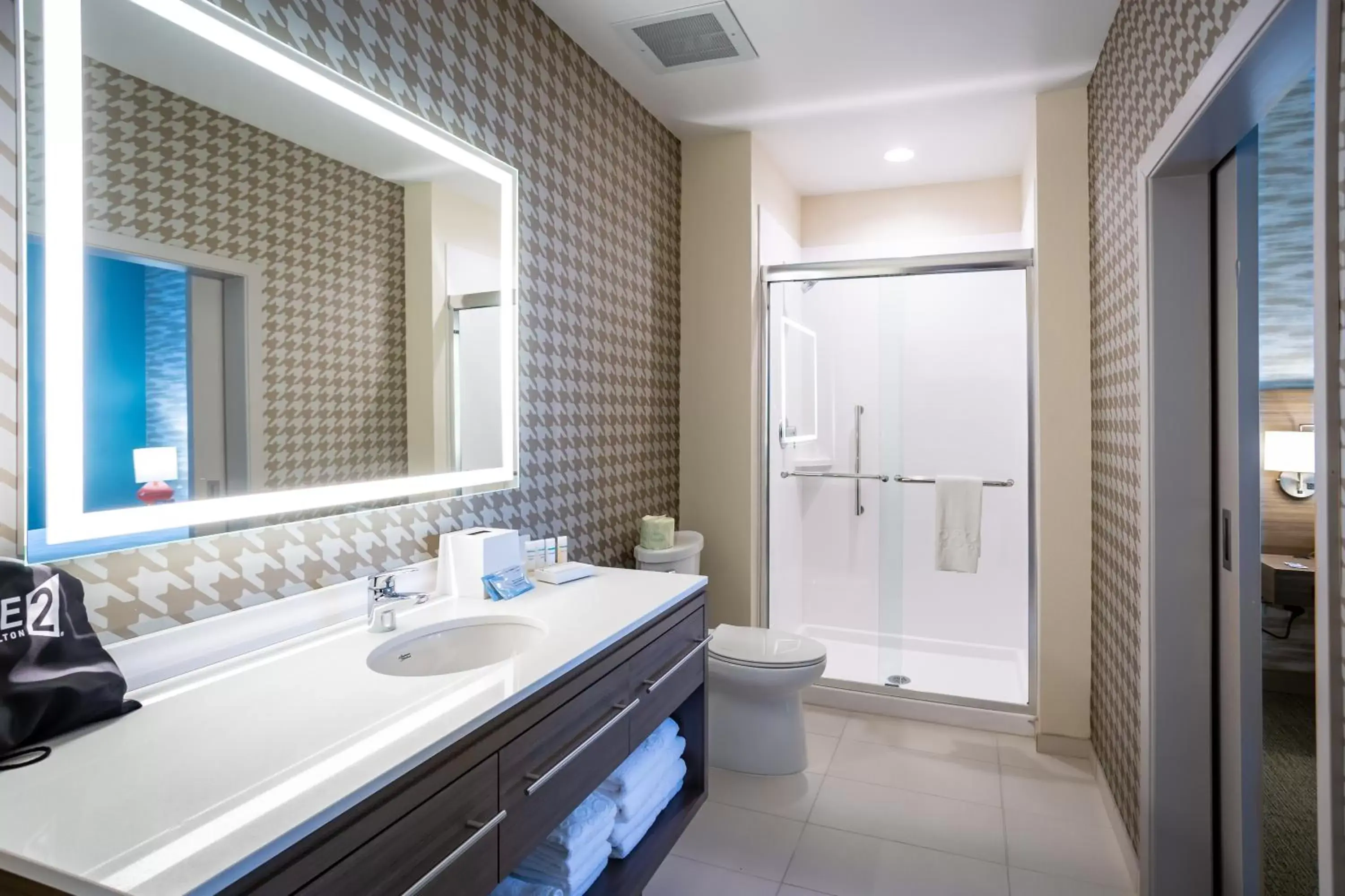 Shower, Bathroom in Home2 Suites by Hilton Pflugerville, TX