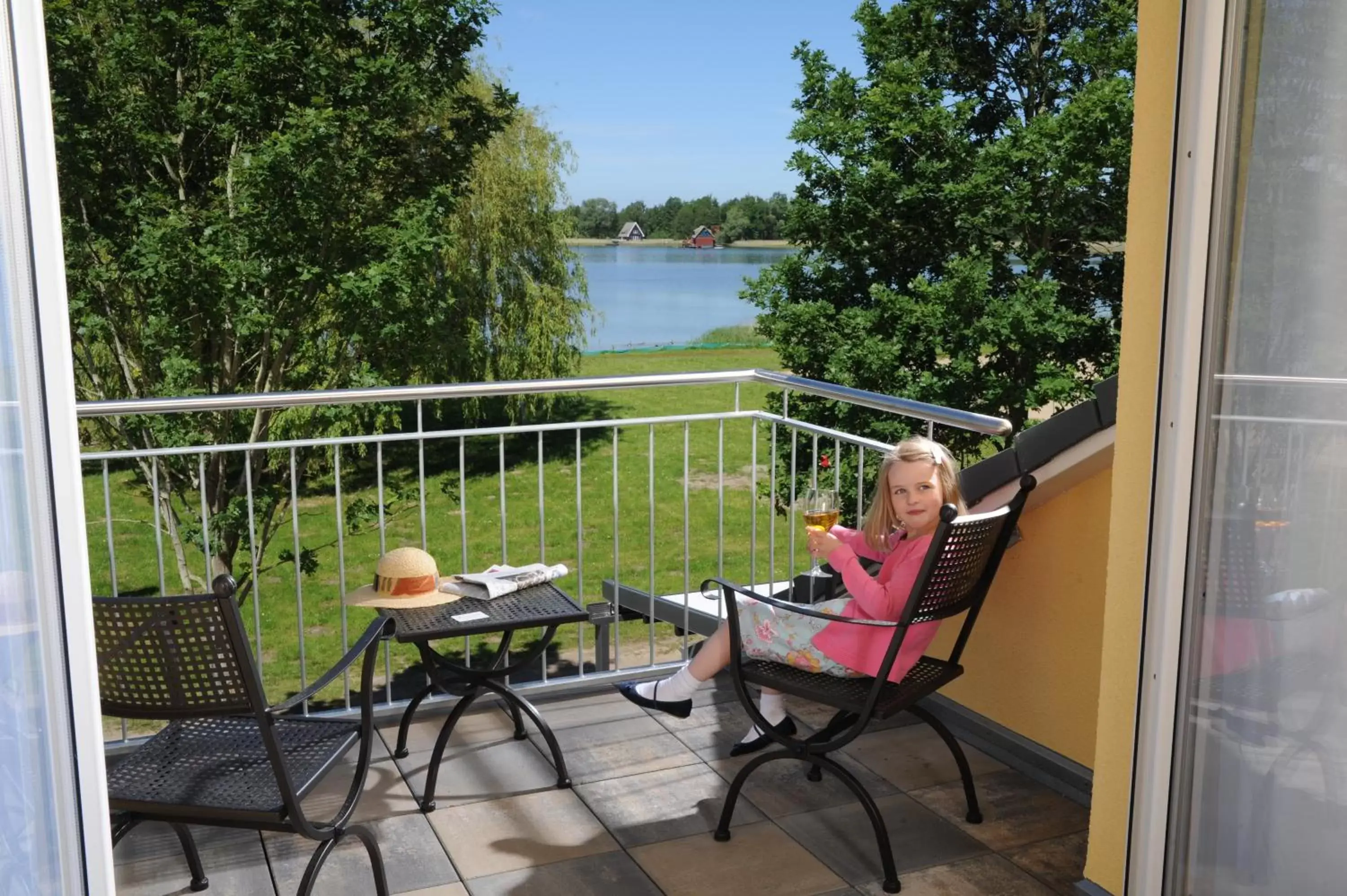 Photo of the whole room in Strandhaus am Inselsee