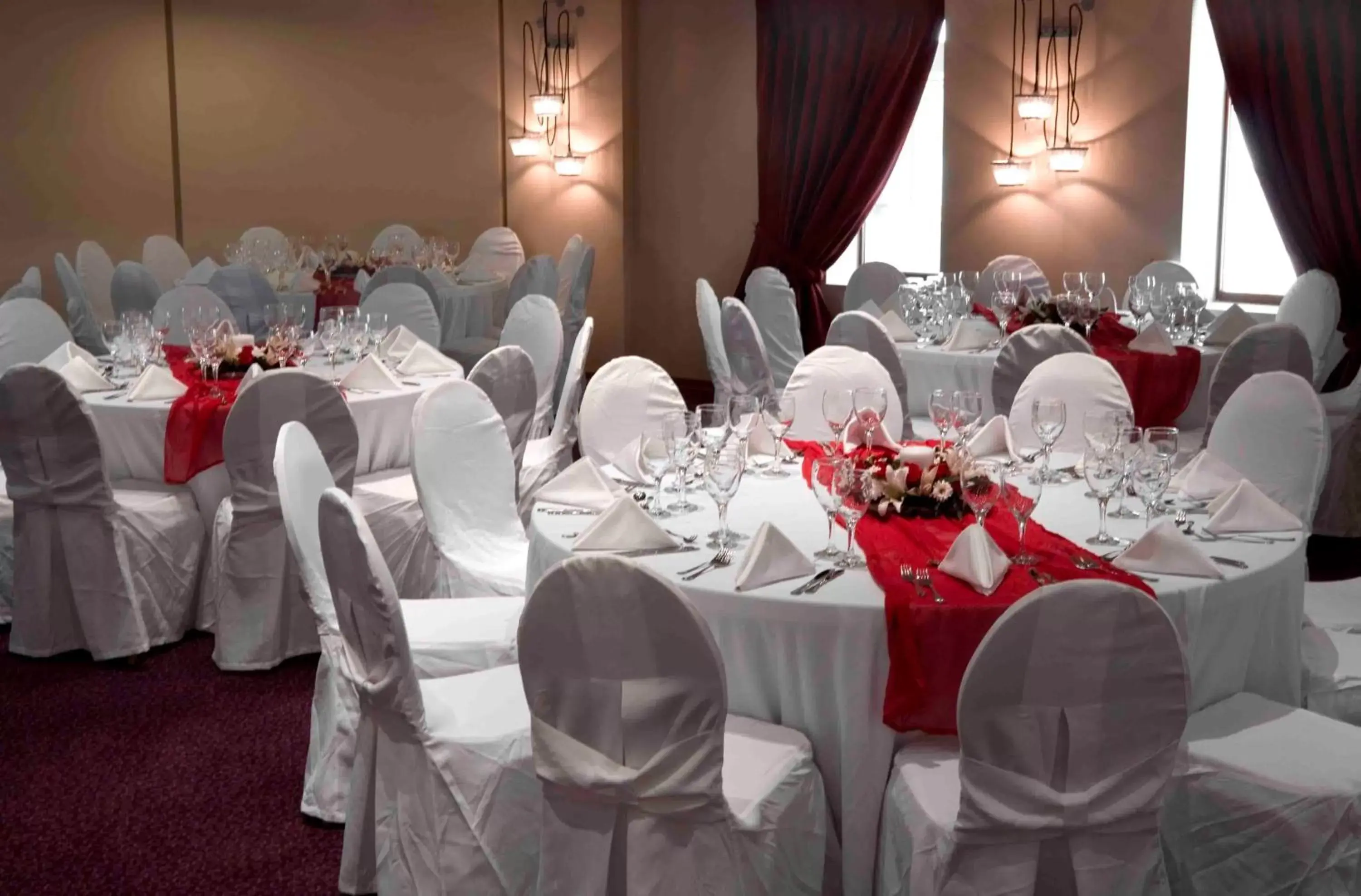 Restaurant/places to eat, Banquet Facilities in Valis Resort Hotel
