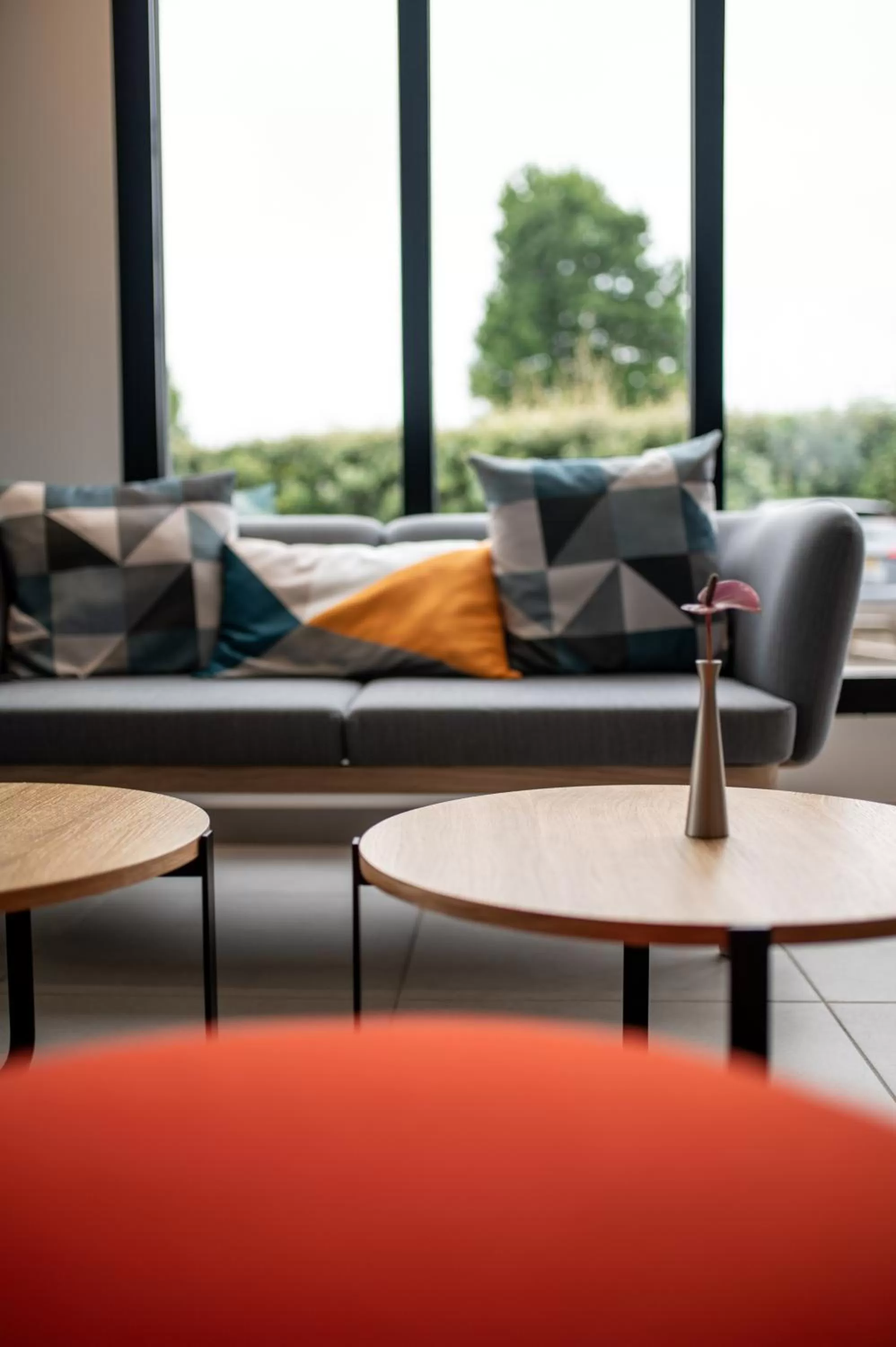 Communal lounge/ TV room in Holiday Inn Express - Arcachon - La Teste by IHG