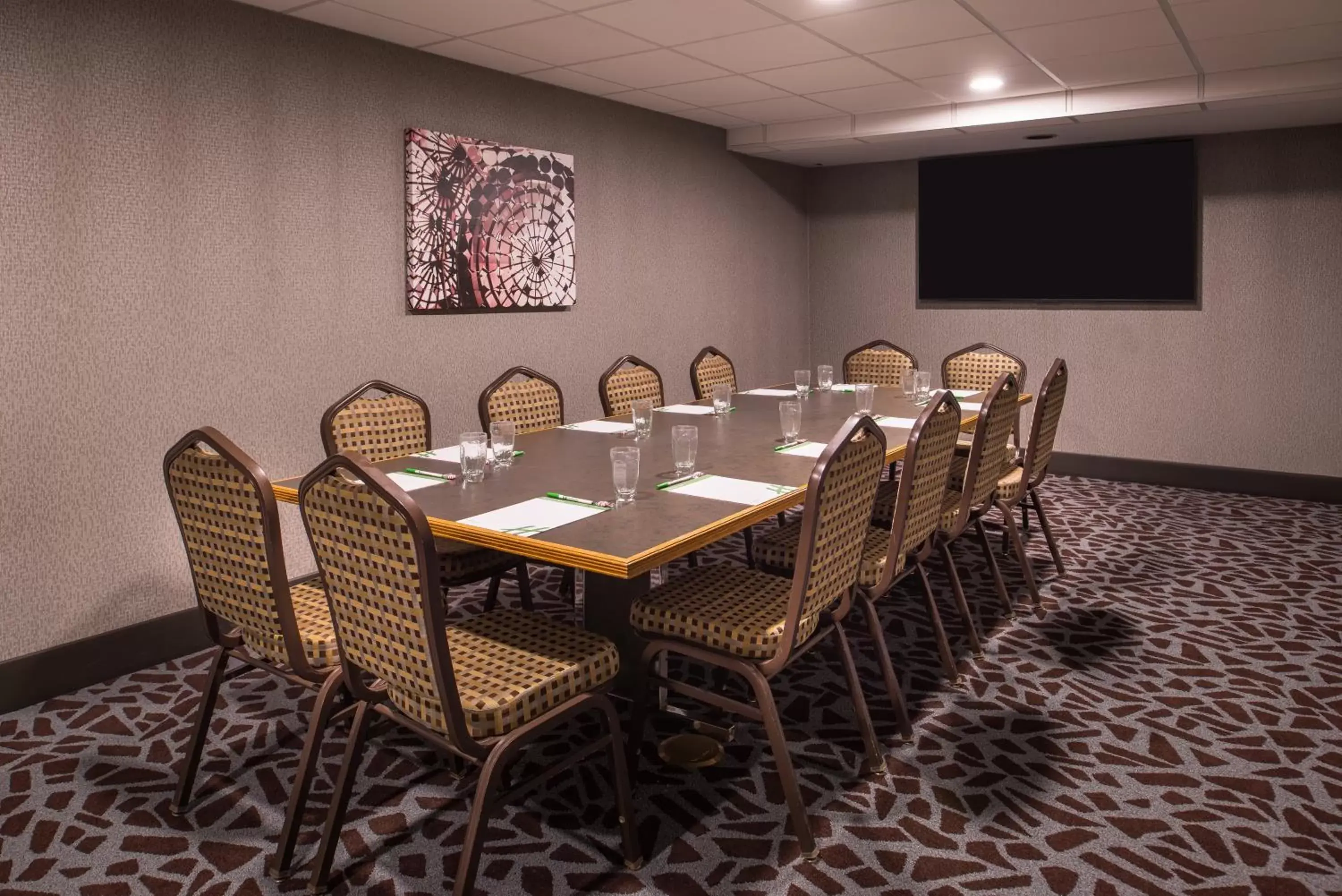 Meeting/conference room in Holiday Inn Auburn-Finger Lakes Region, an IHG Hotel