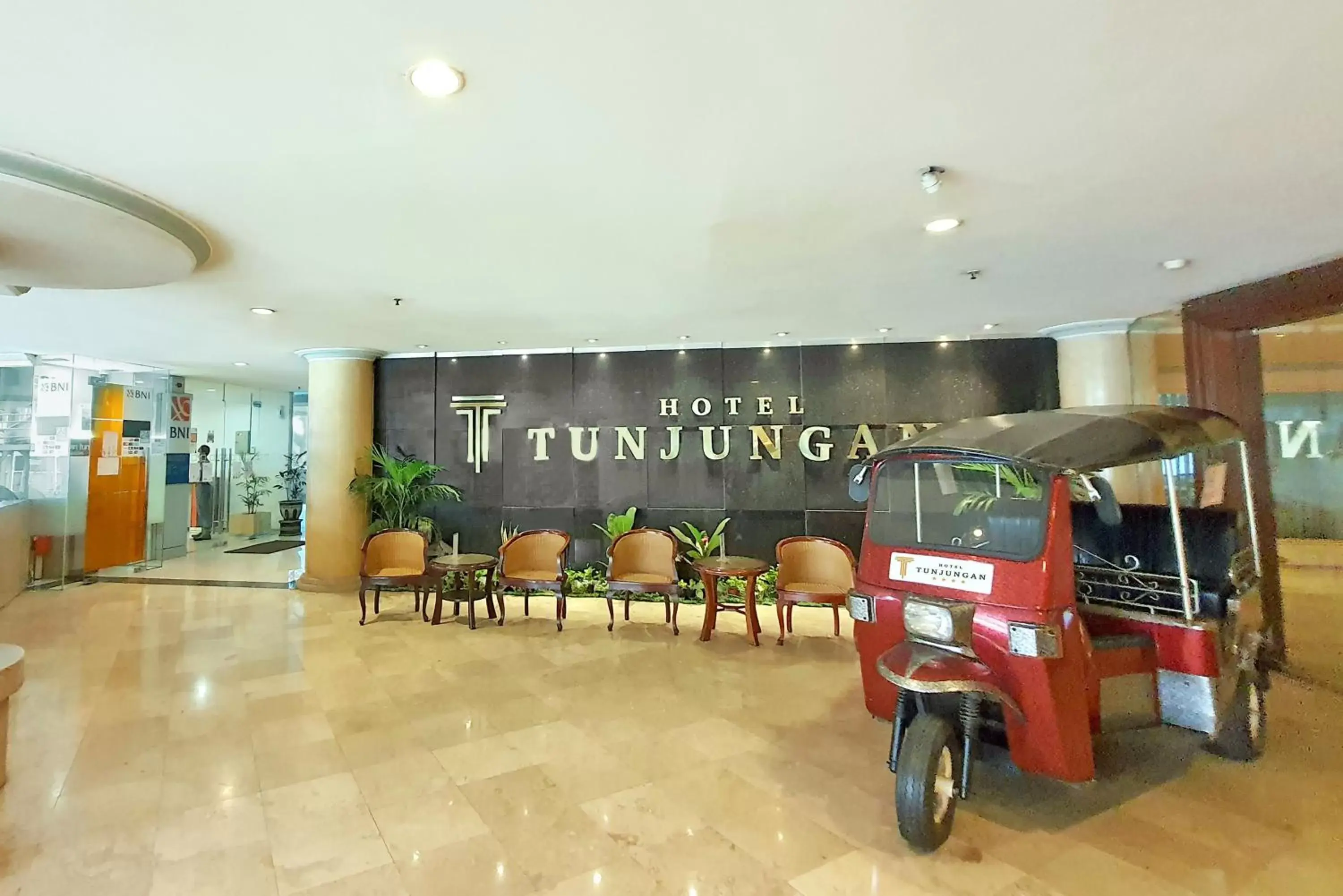 Facade/entrance in Tunjungan Hotel