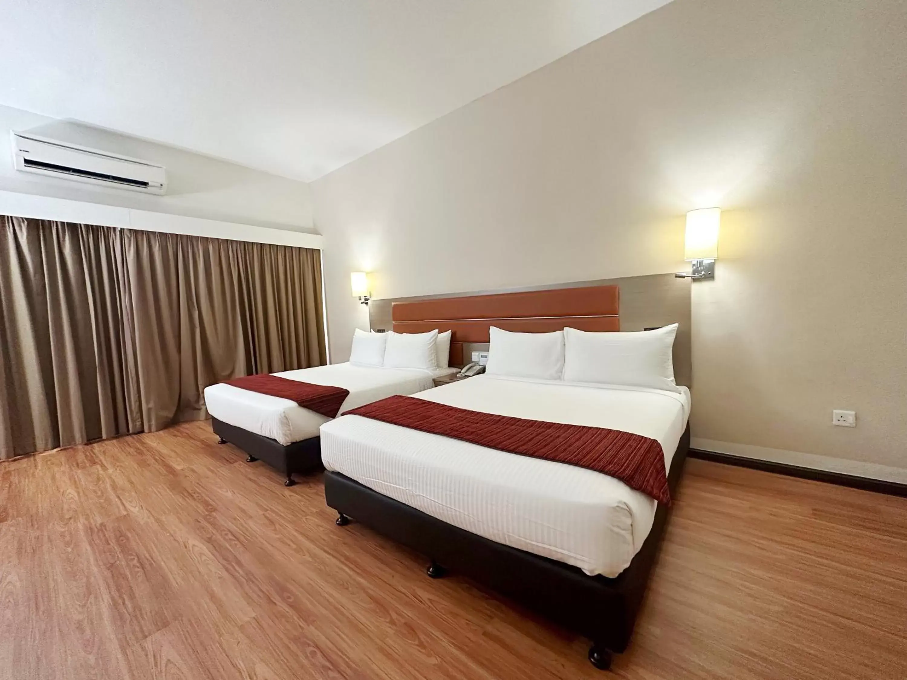 Bedroom, Bed in Raia Hotel & Convention Centre Terengganu