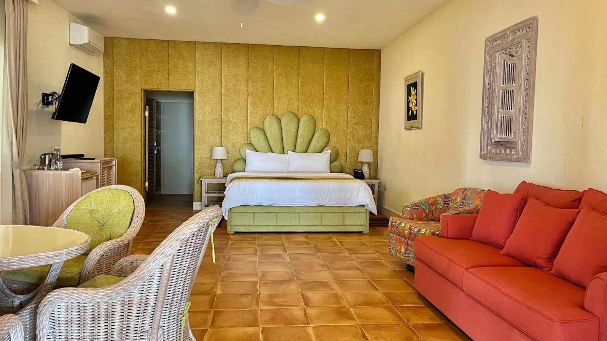 Villa with Sea View in Coco Grove Beach Resort, Siquijor Island