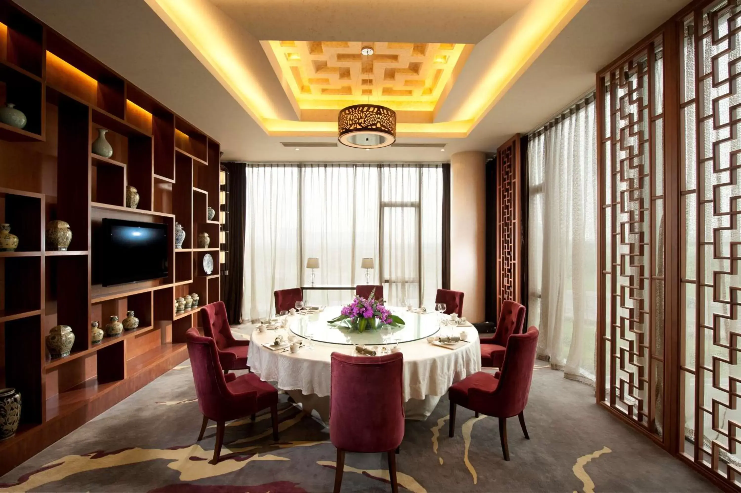 Restaurant/places to eat, Dining Area in Hilton Beijing Capital Airport