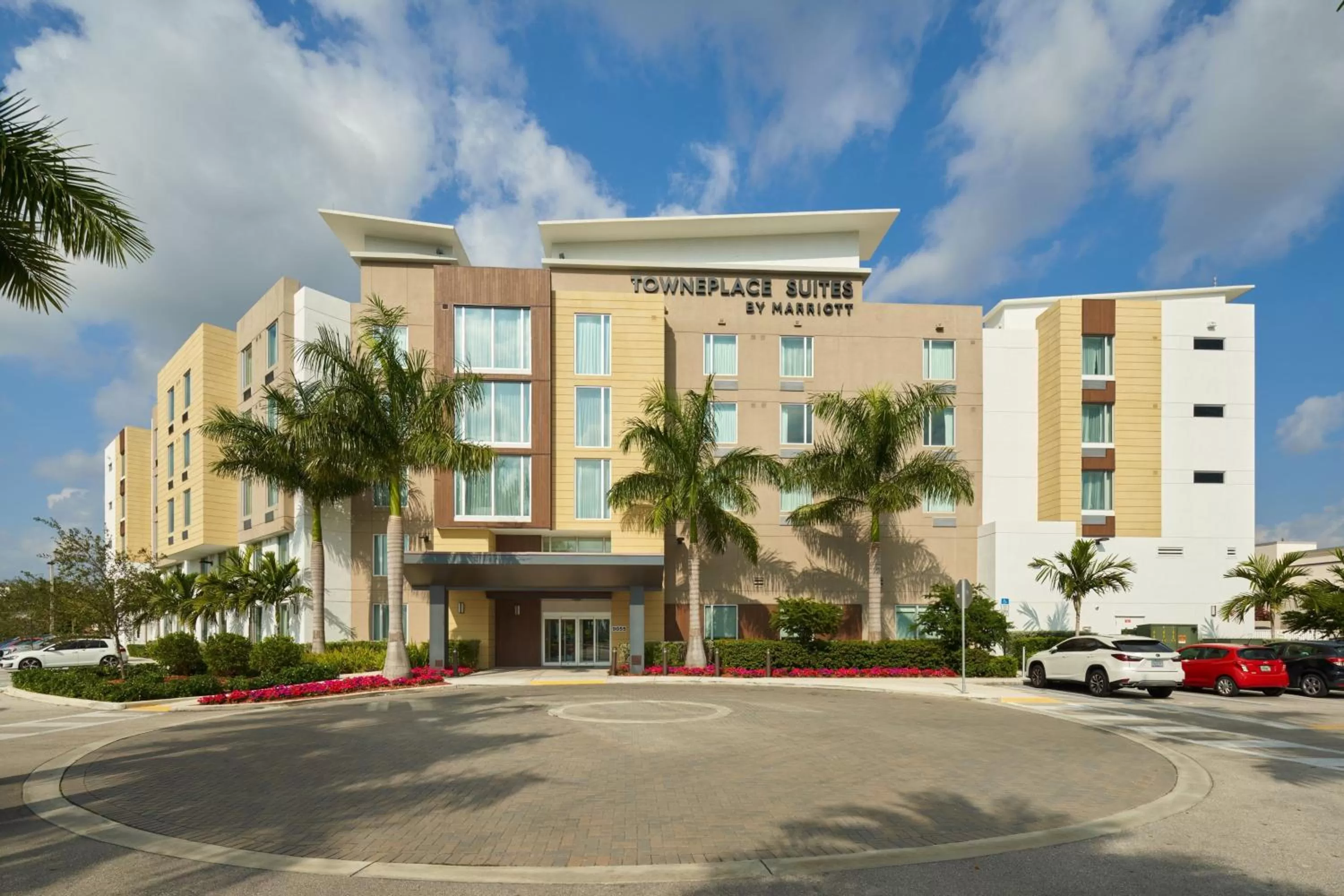 Property building in TownePlace Suites Miami Kendall West