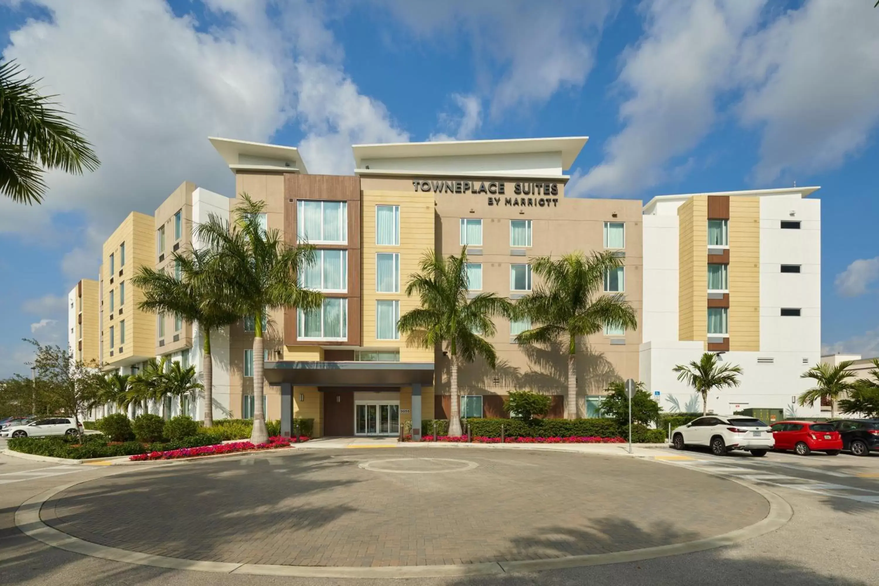 Property Building in TownePlace Suites Miami Kendall West
