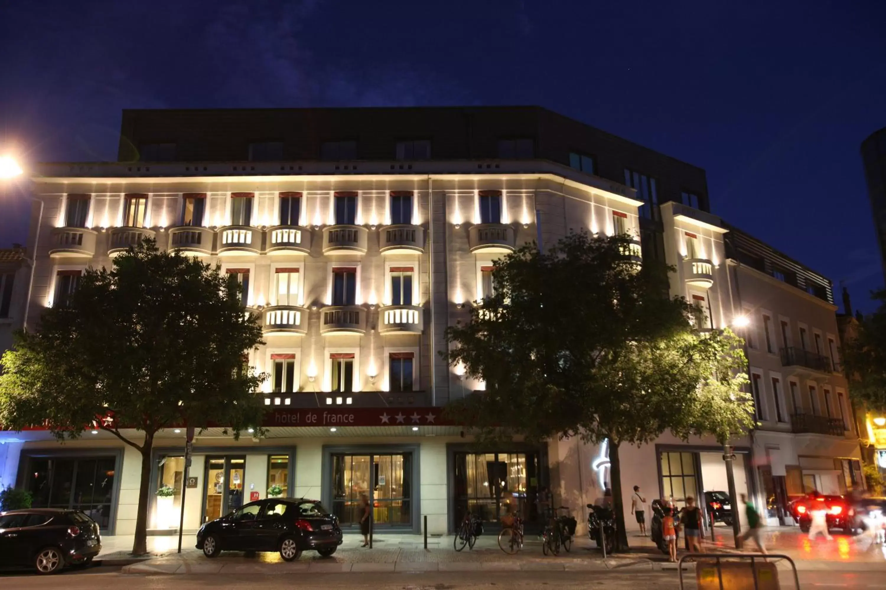 Facade/entrance, Property Building in Hotel De France