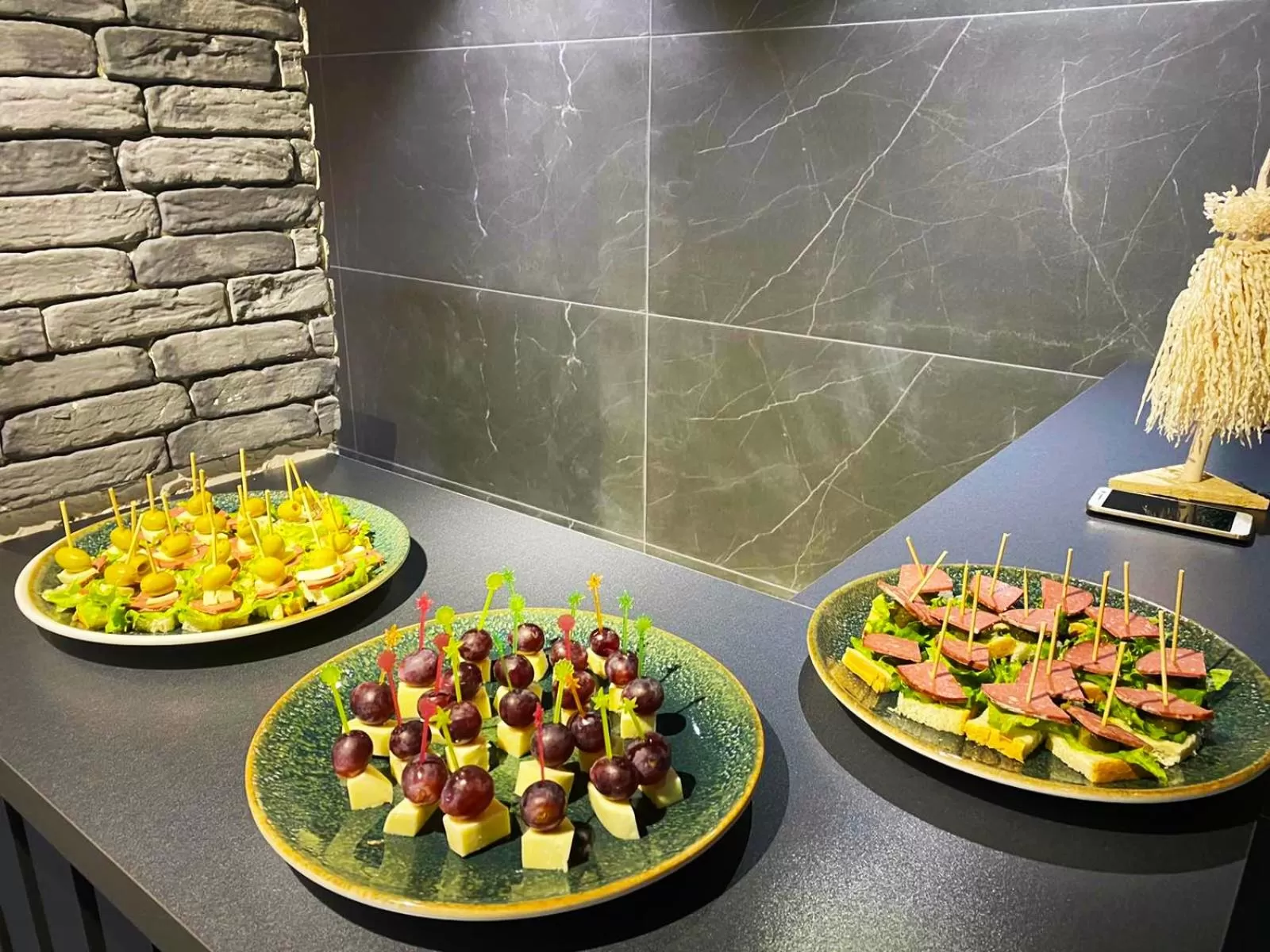 Restaurant/places to eat in Aparthotel costa