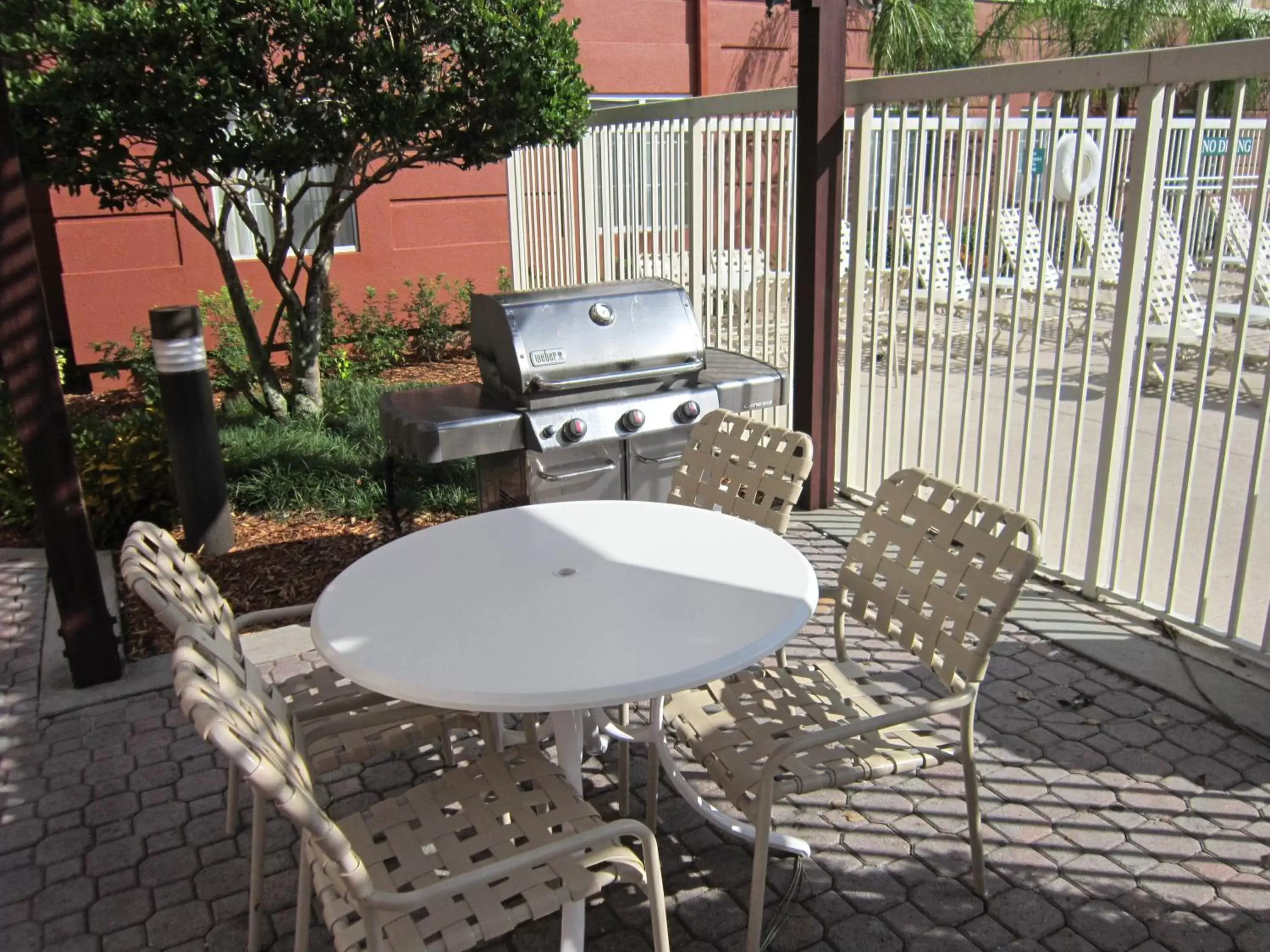 Balcony/Terrace, BBQ Facilities in Extended Stay America Suites - Orlando - Lake Buena Vista