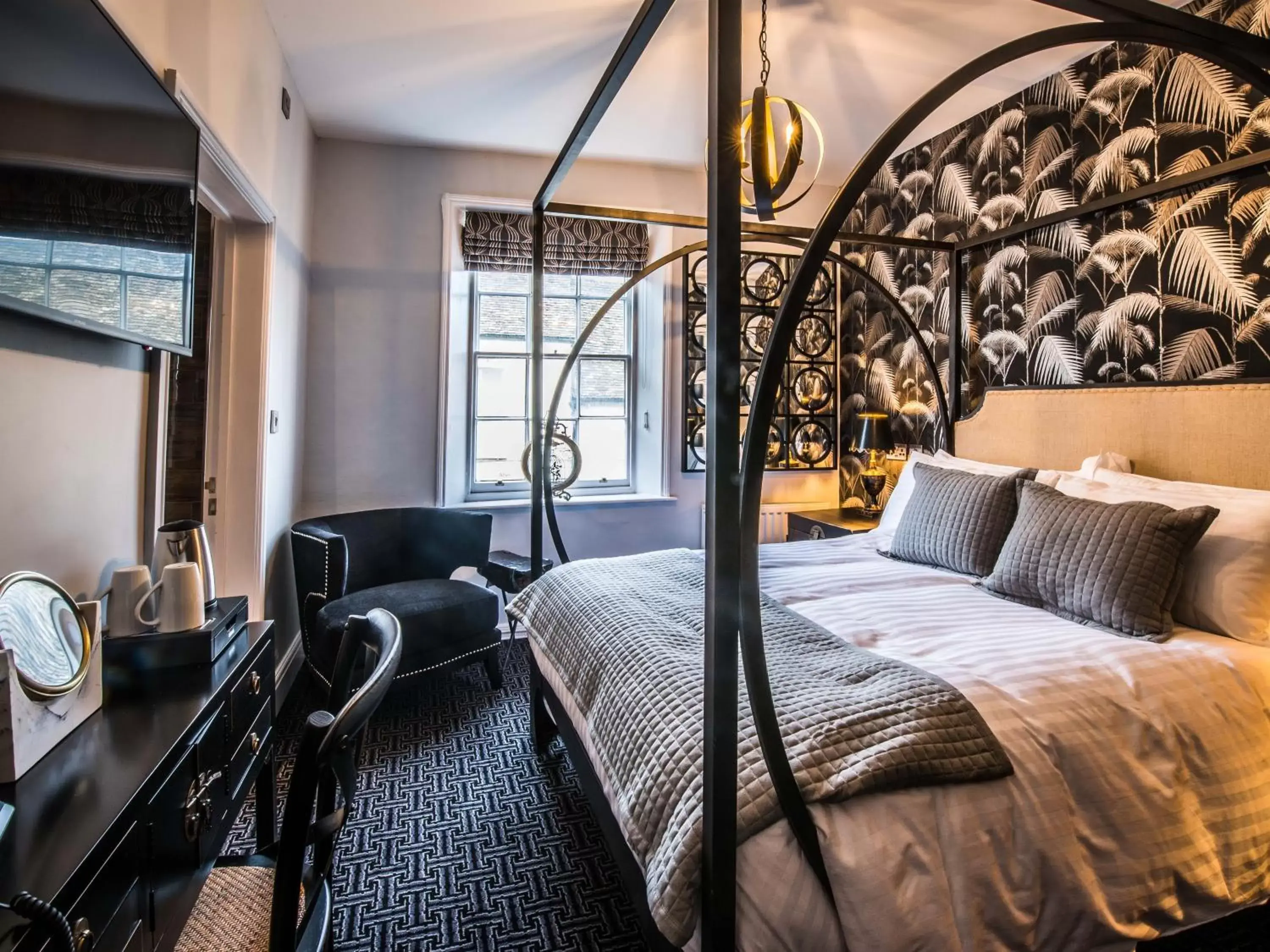 Bedroom in The Royal Standard
