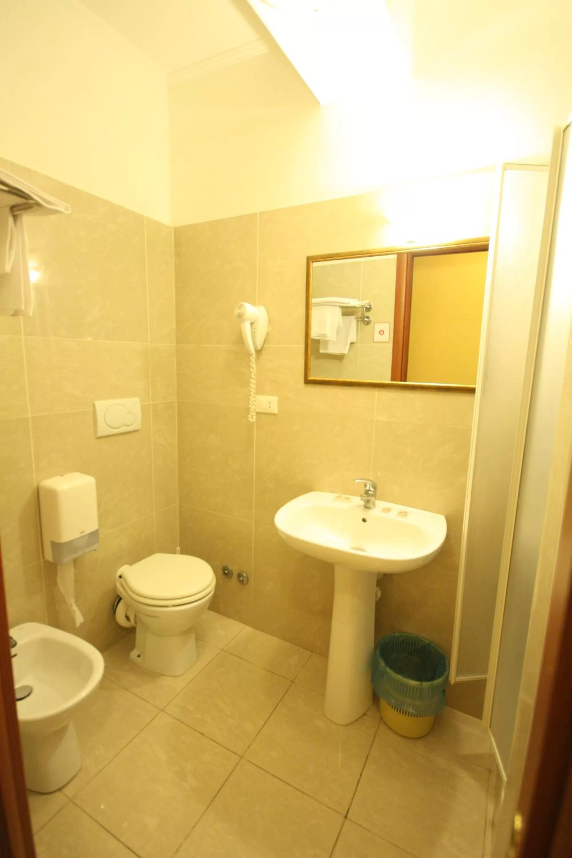 Bathroom in Hotel Cherubini