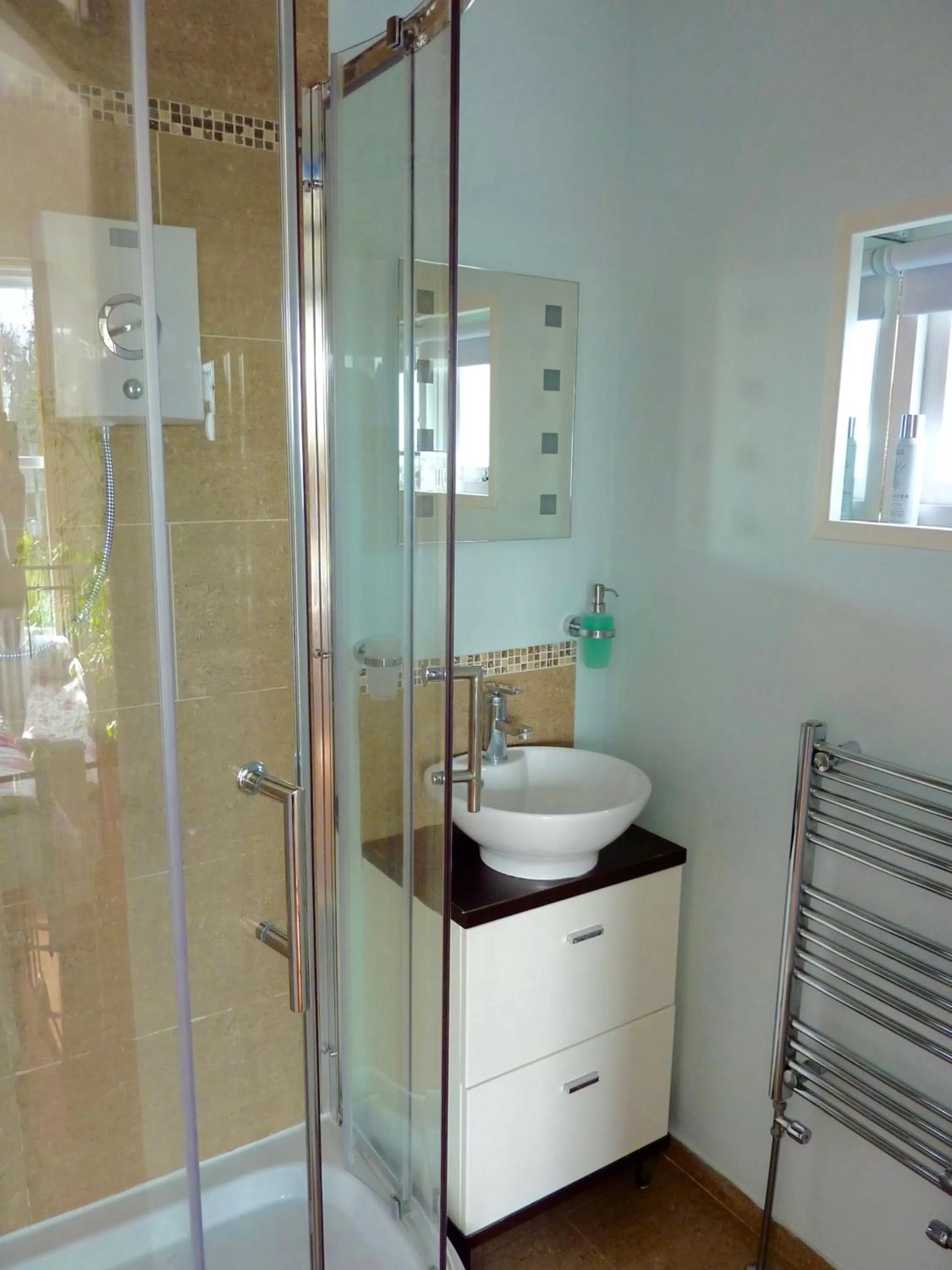 Day in Derrin Guest House