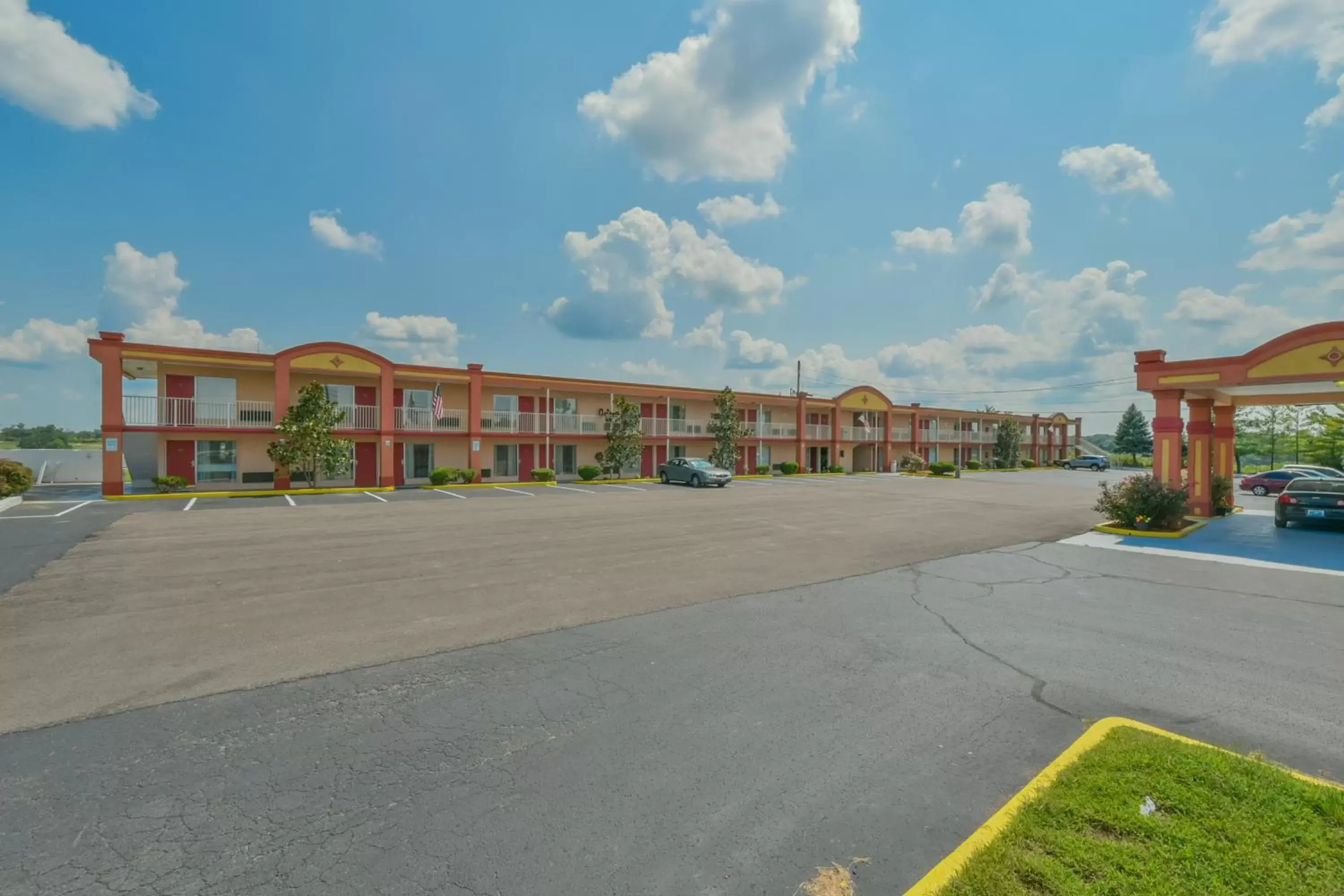 Facade/entrance, Property Building in Americas Best Value Inn & Suites Williamstown