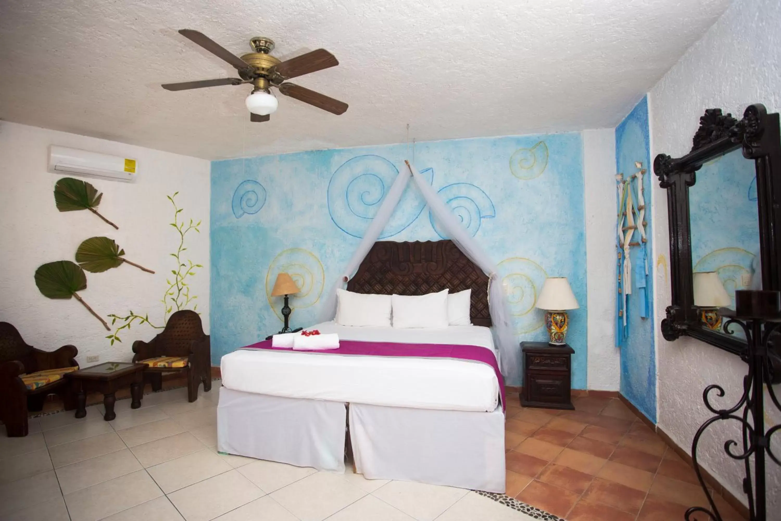 Bedroom, Bed in Hotel Xbalamqué & Spa Cancún Centro