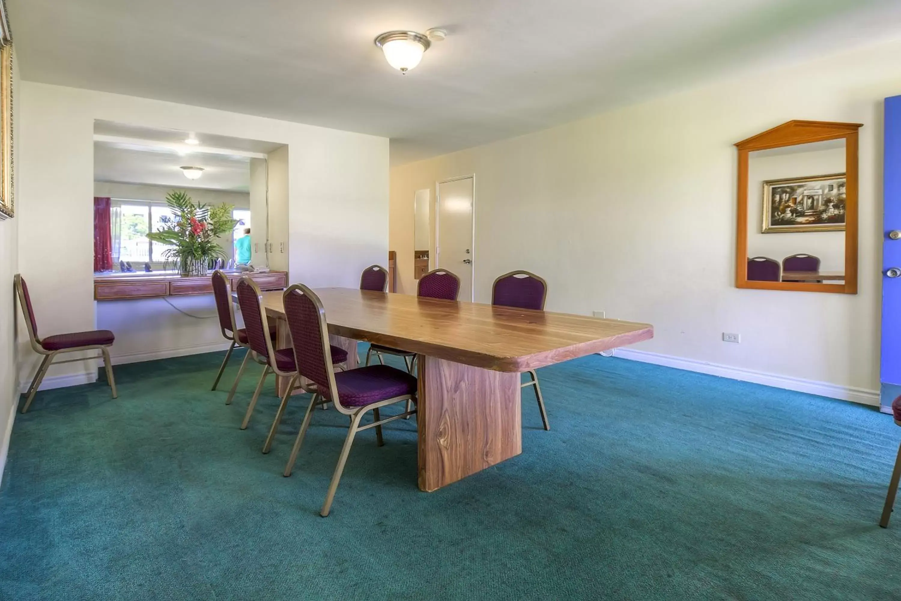 Meeting/conference room in Motel 6-Claremont, CA