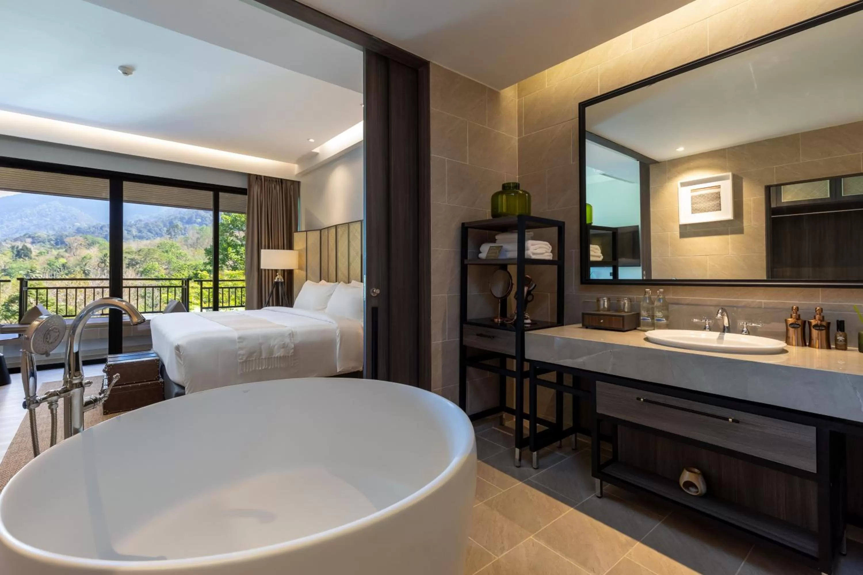 Bathroom, Bed in Kachonghills Tented Resort Trang