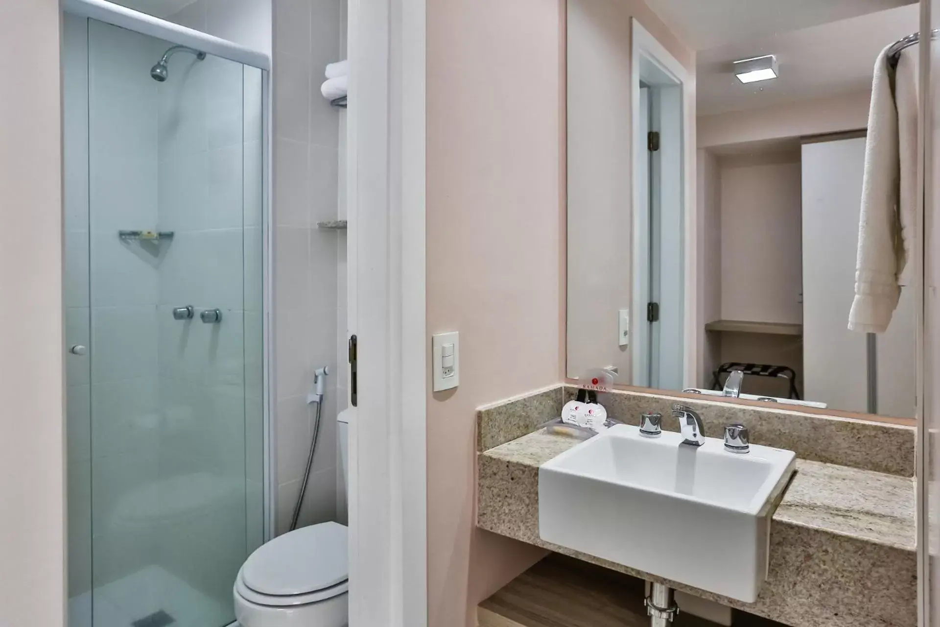 Shower, Bathroom in Ramada Hotel & Suites Campos Pelinca