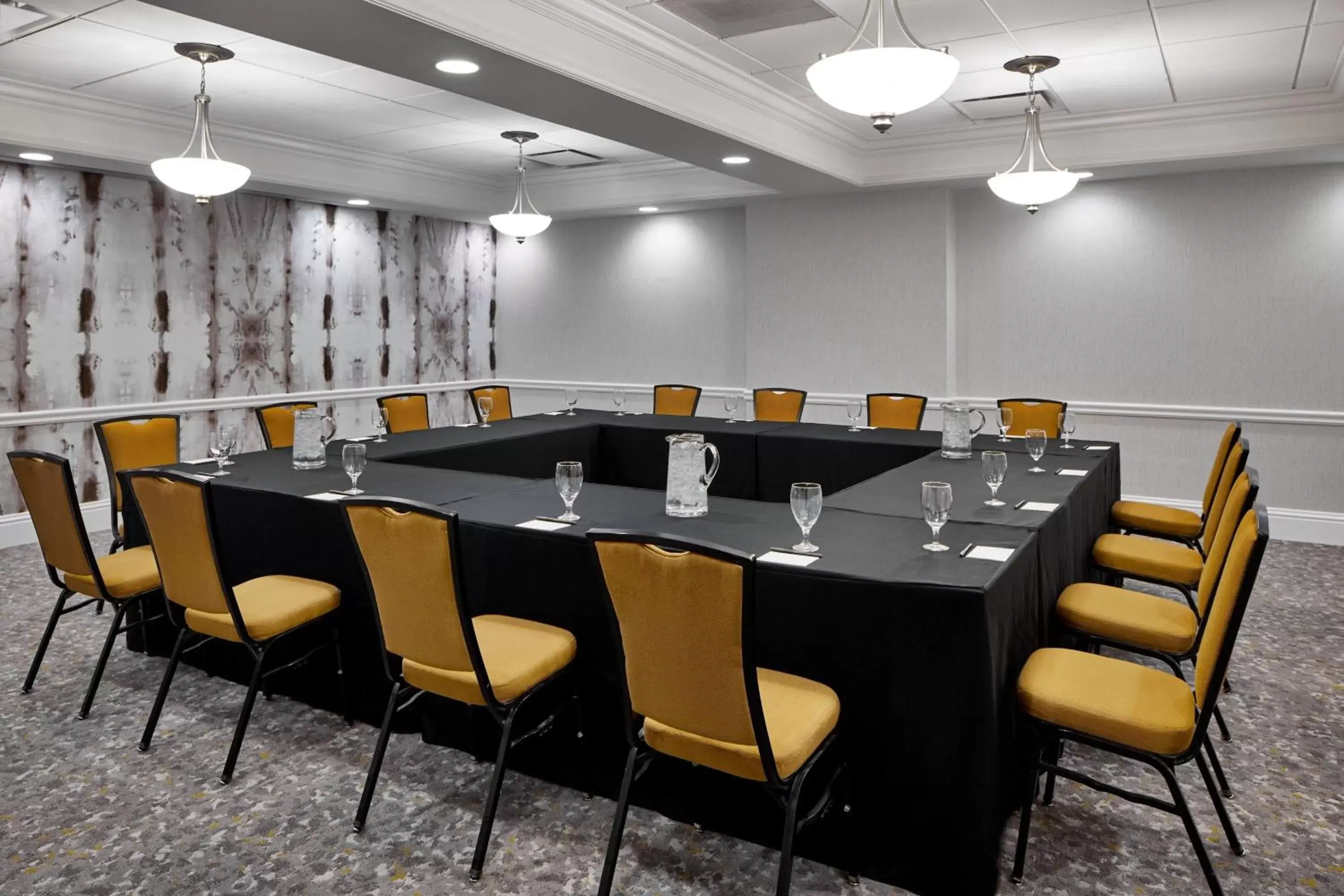 Meeting/conference room in SpringHill Suites Memphis Downtown