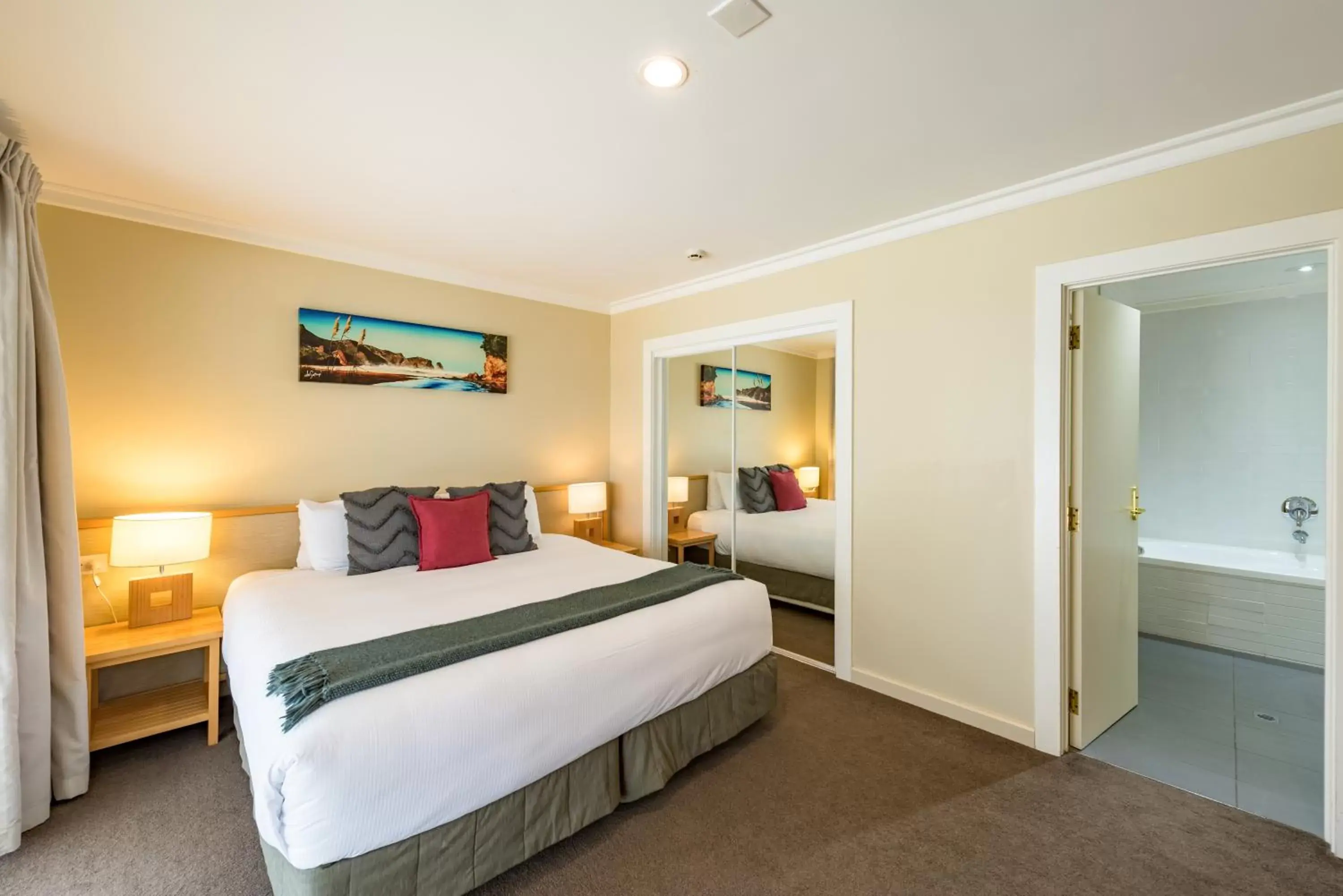 Bed in Paihia Beach Resort & Spa Hotel