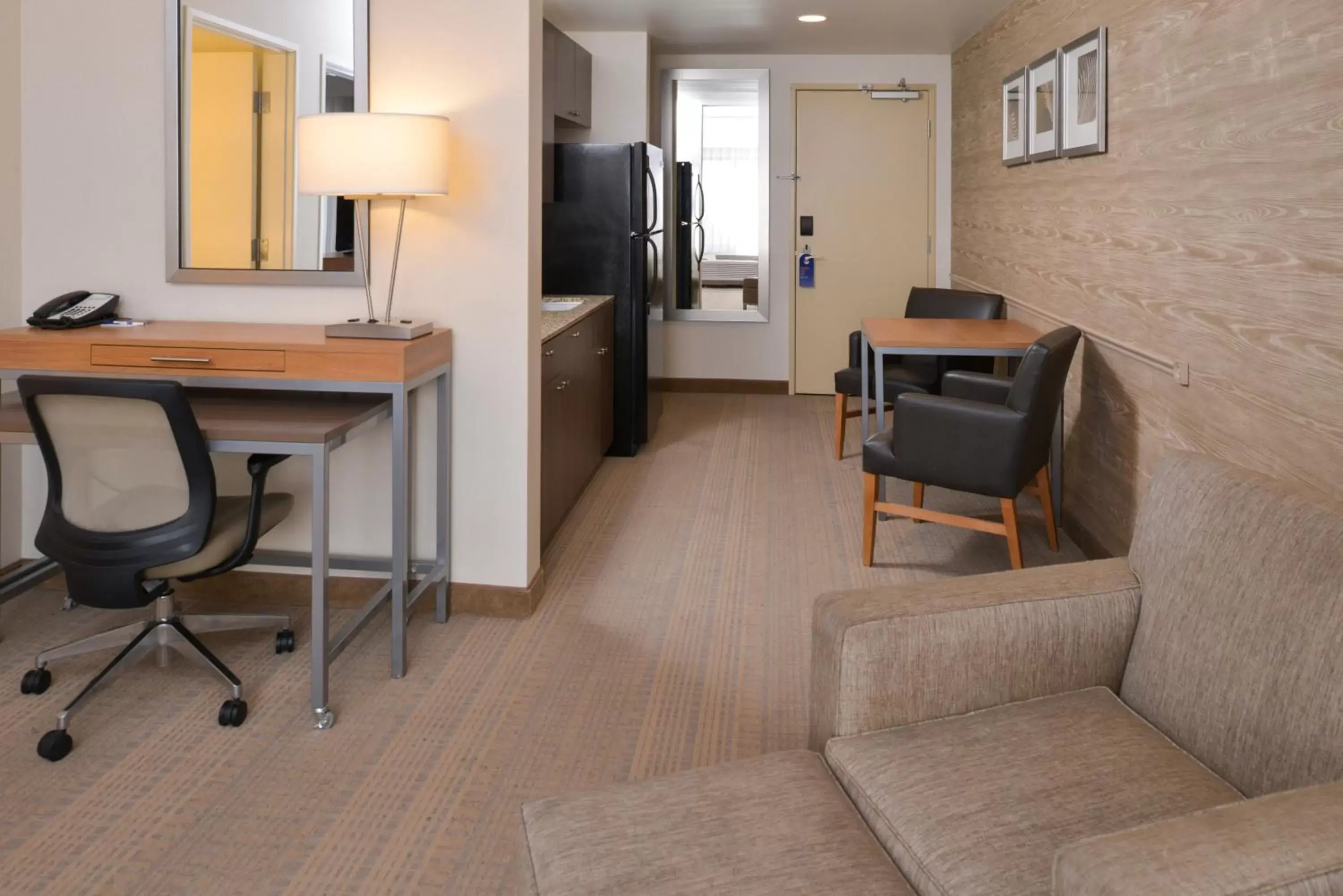 Photo of the whole room, Seating Area in Holiday Inn Express Pocatello, an IHG Hotel