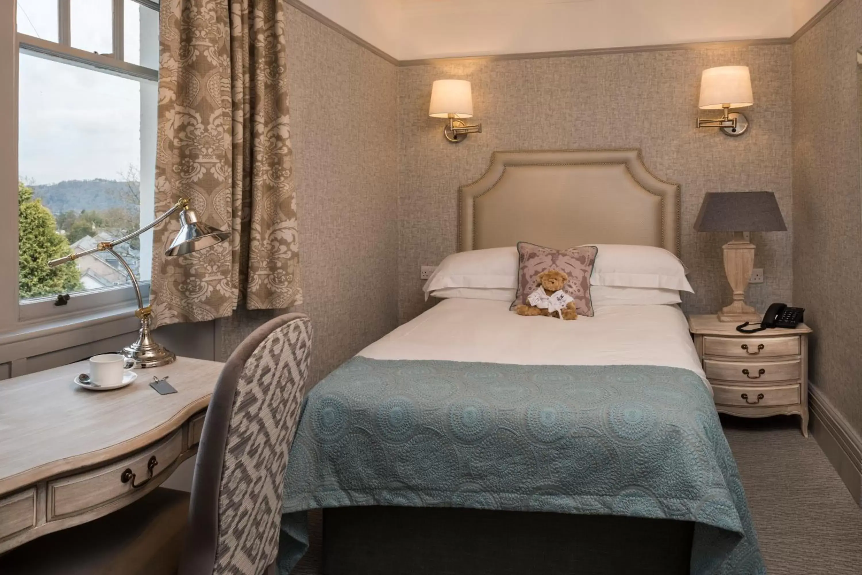 Bedroom, Bed in Hillthwaite Hotel