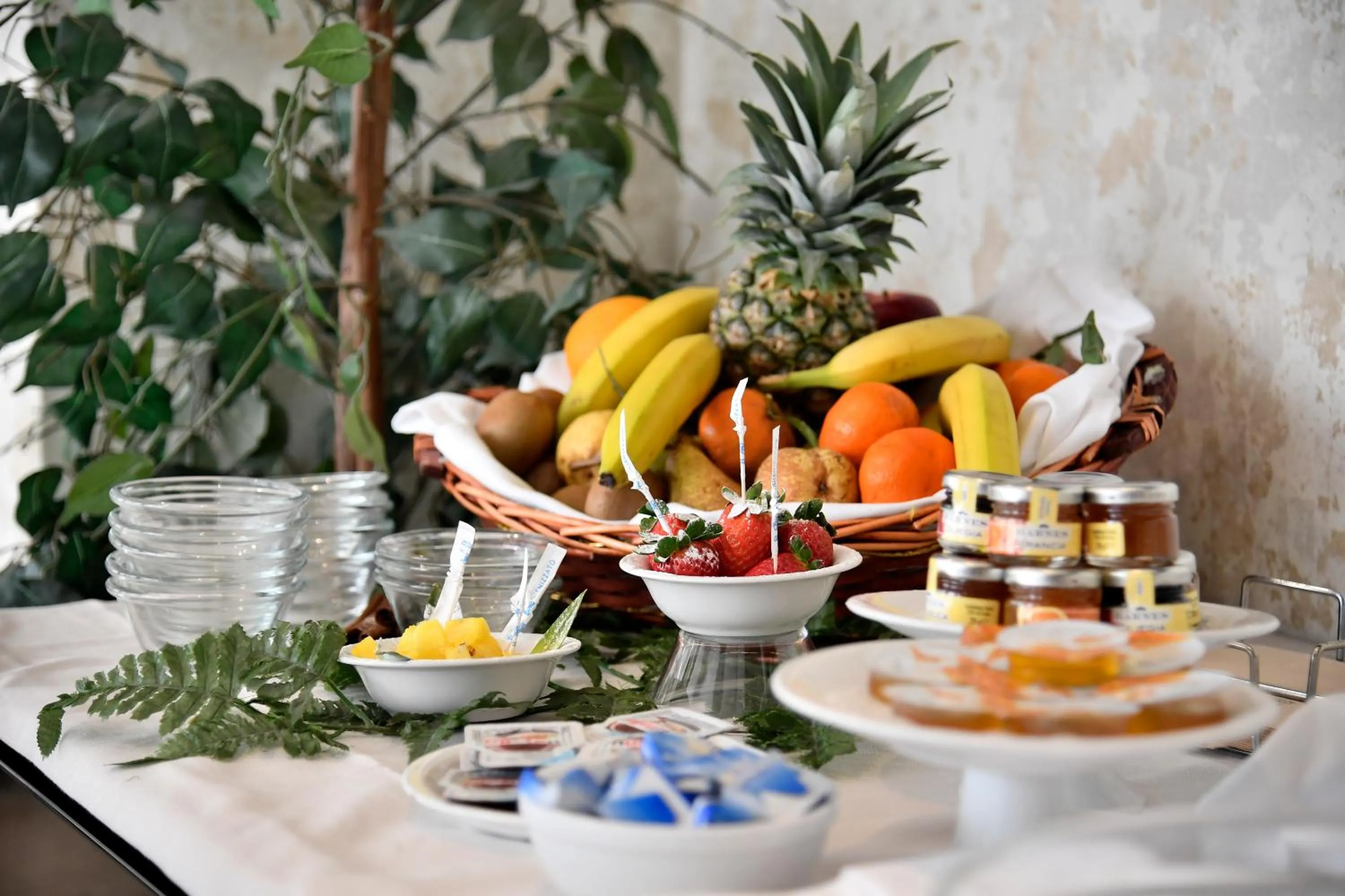 Breakfast in Palace Inn Rome Fiano