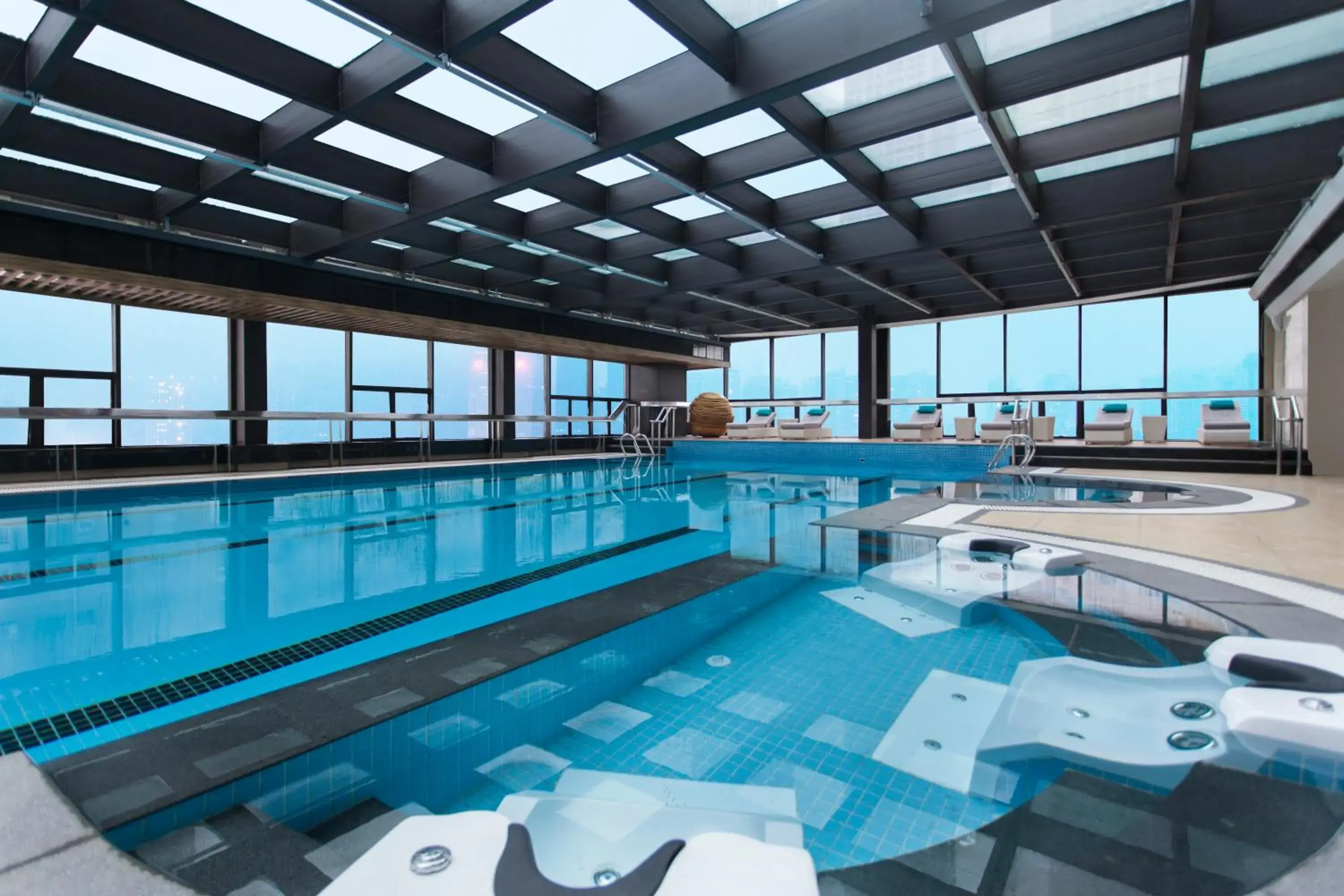 Fitness centre/facilities, Swimming Pool in Somerset Yangtze River Chongqing