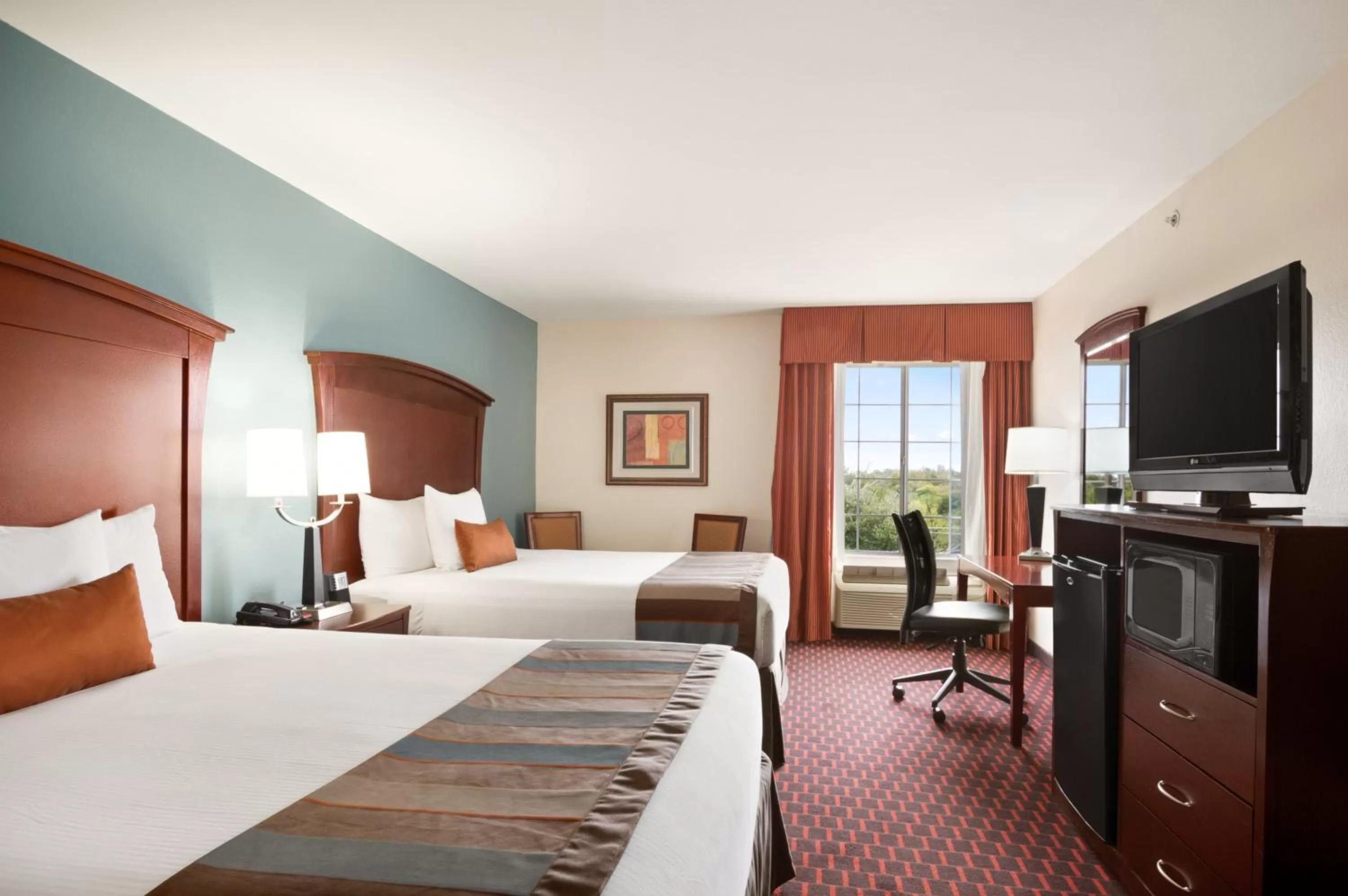 Photo of the whole room, Bed in Wingate by Wyndham San Marcos