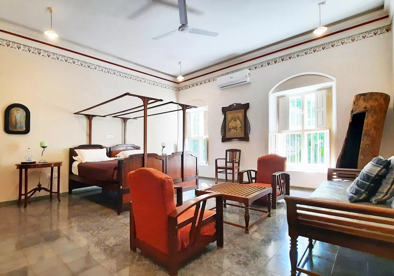 Photo of the whole room in Saratha Vilas Chettinad
