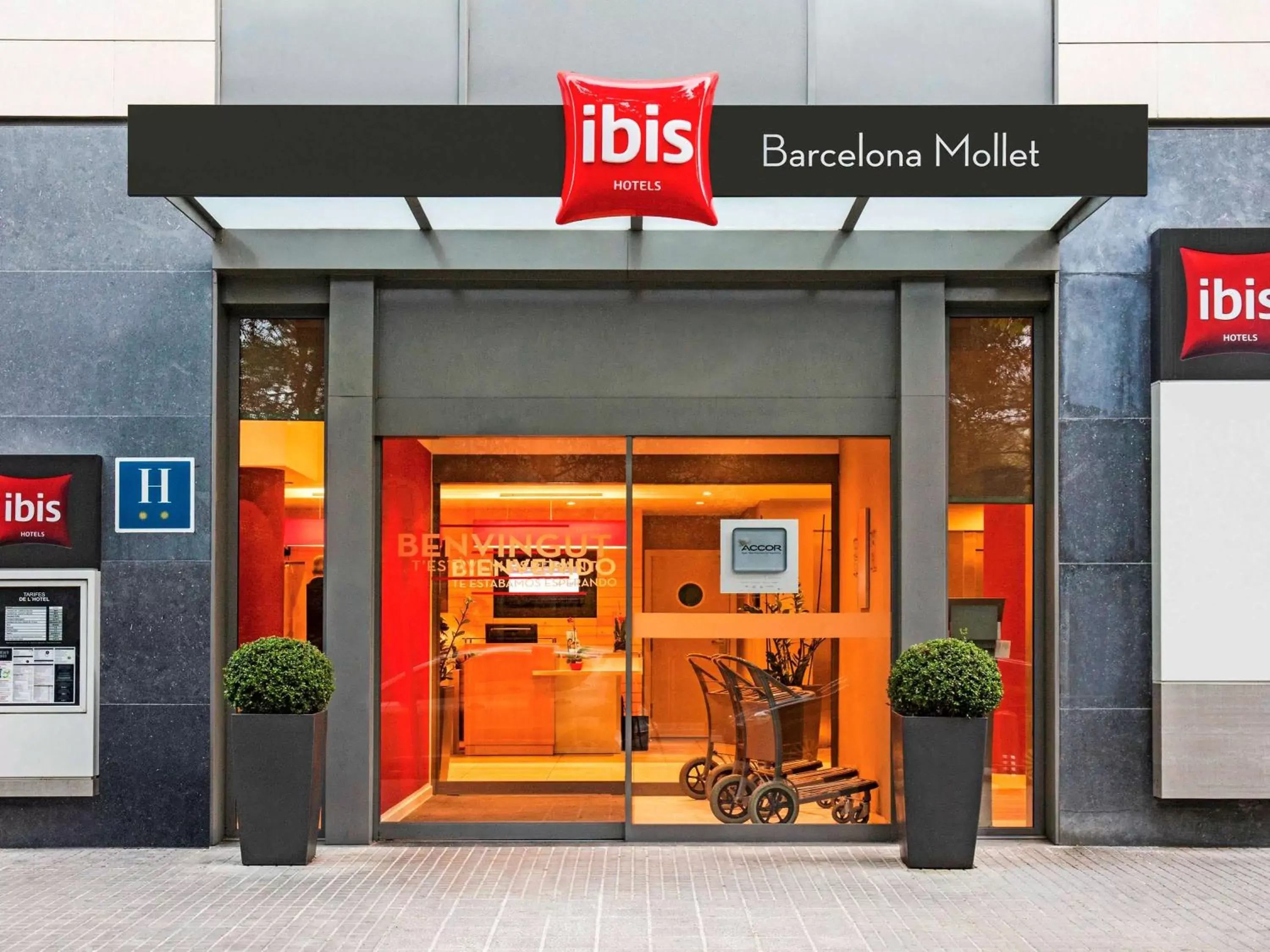 Property building in Ibis Barcelona Mollet