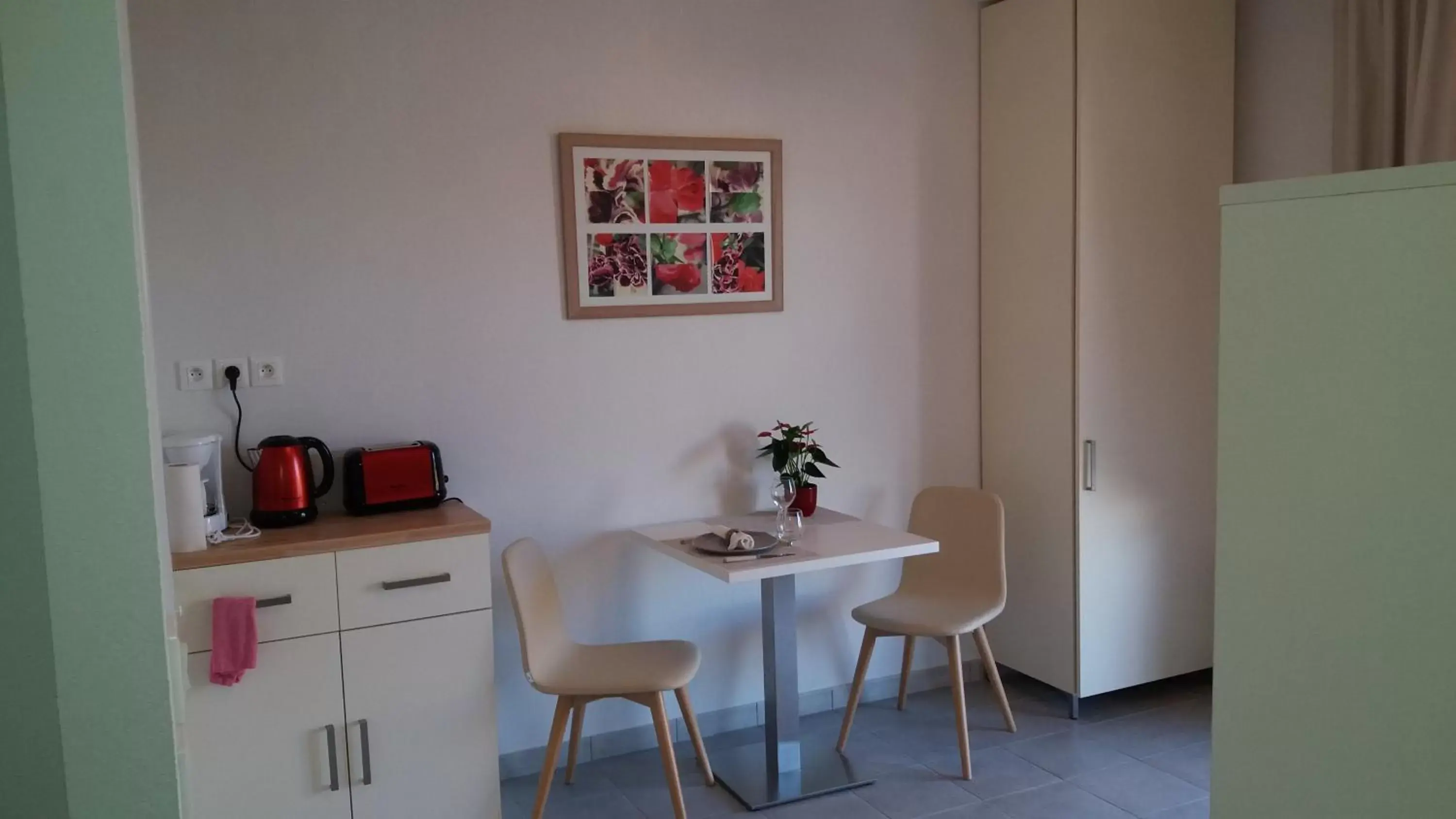 Studio Apartment - single occupancy in Résidence Estérazur Studio Apartment - single occupancy in Résidence Estérazur