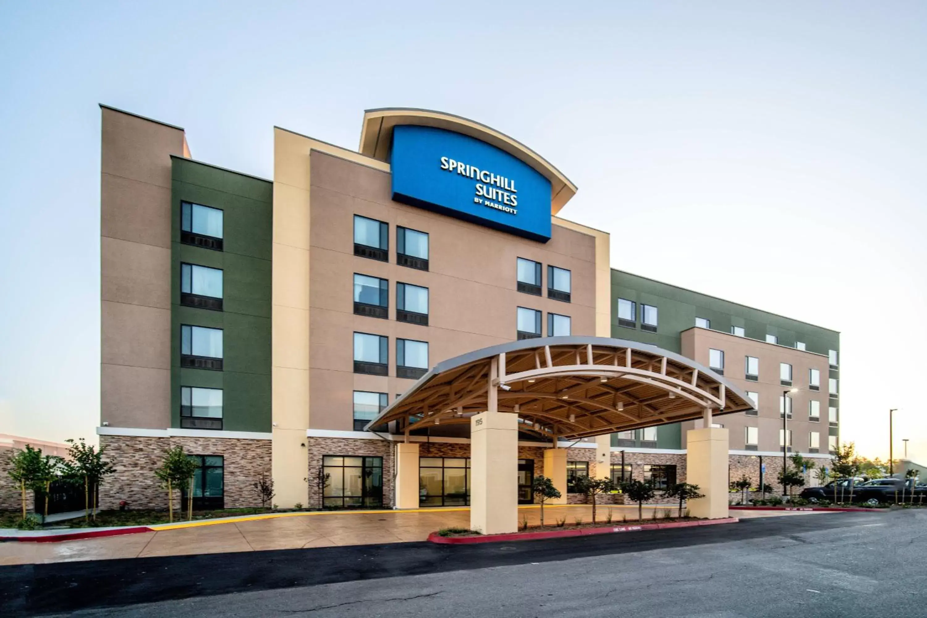 Property Building in SpringHill Suites by Marriott Oakland Airport
