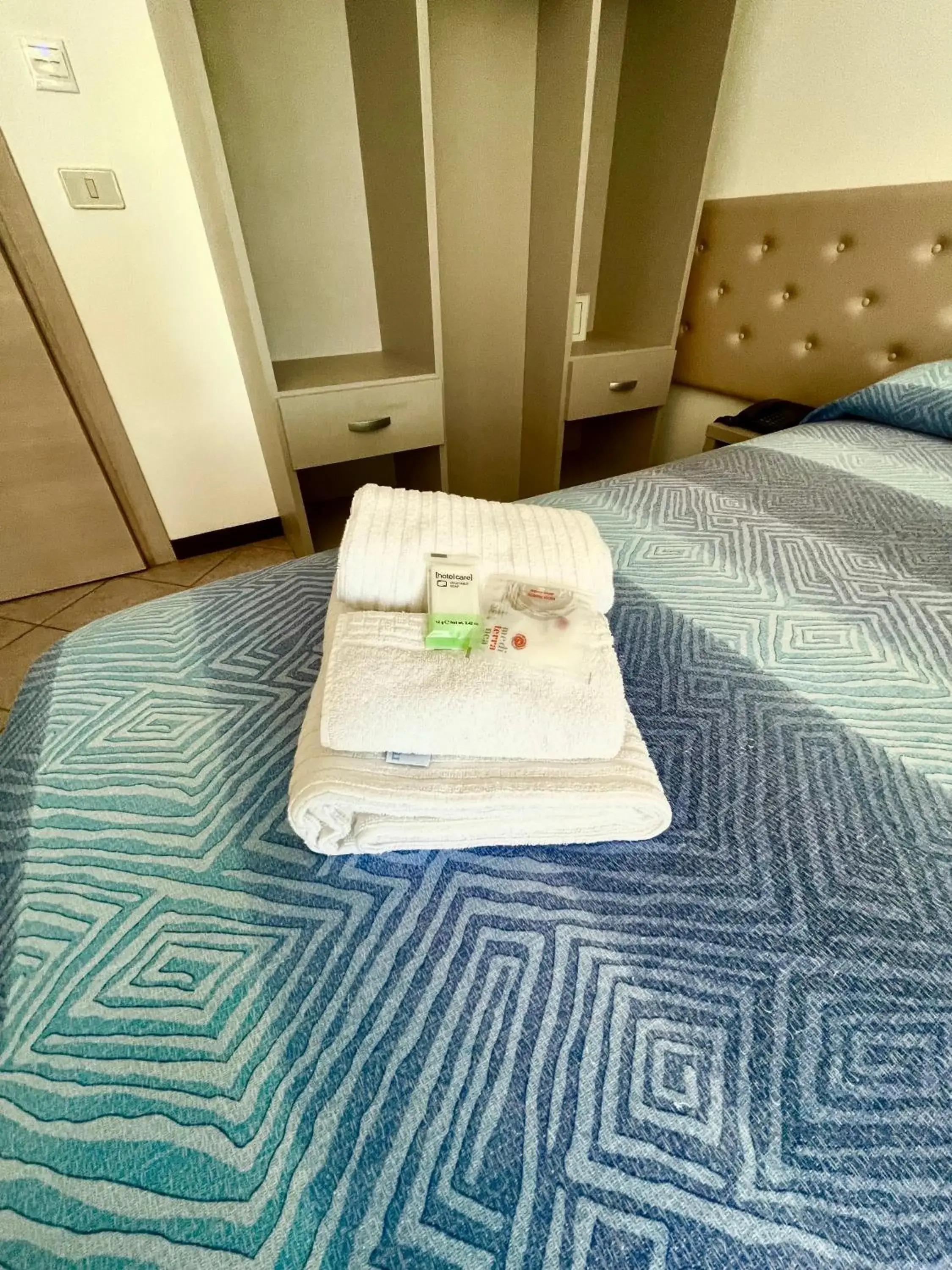 Other, Bed in Hotel Blumen