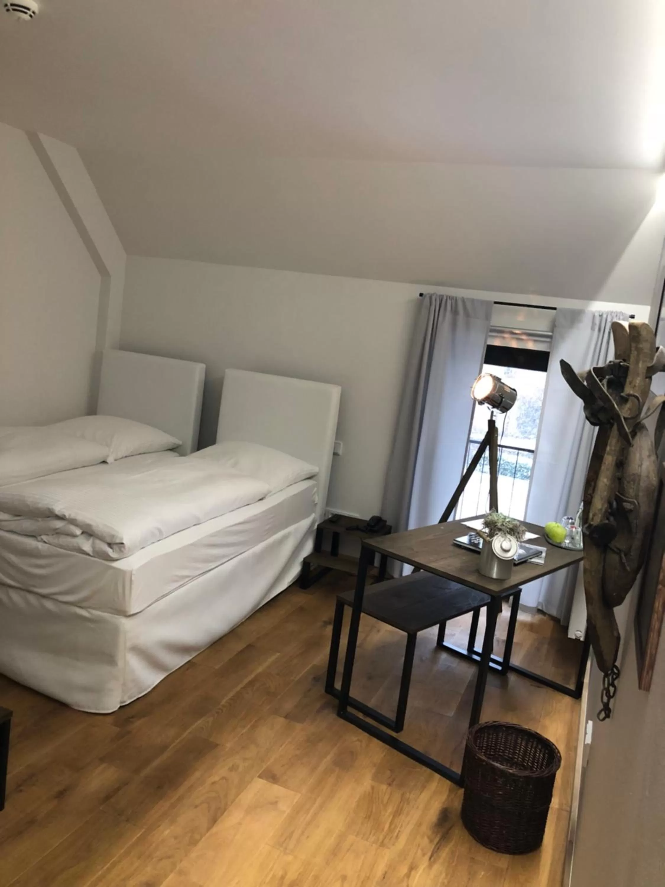 Photo of the whole room, Bed in Gut Hohenholz