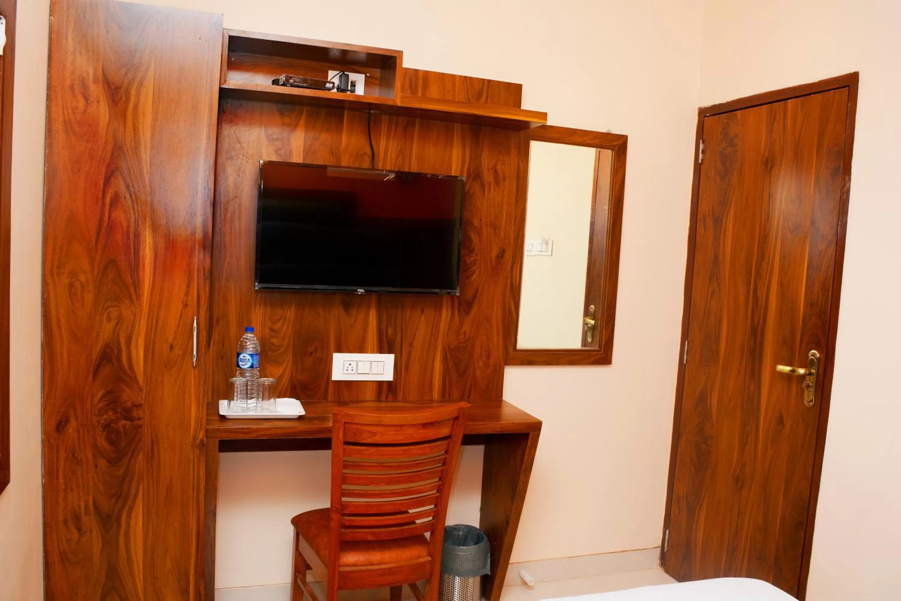 TV and multimedia in Hotel Nest N Rest - Mumbai