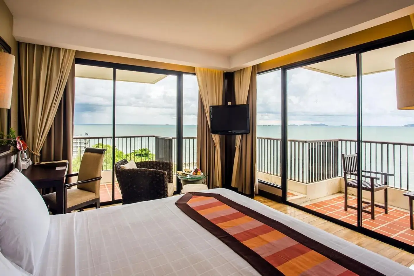 Bedroom in Garden Cliff Resort And Spa - SHA Extra Plus