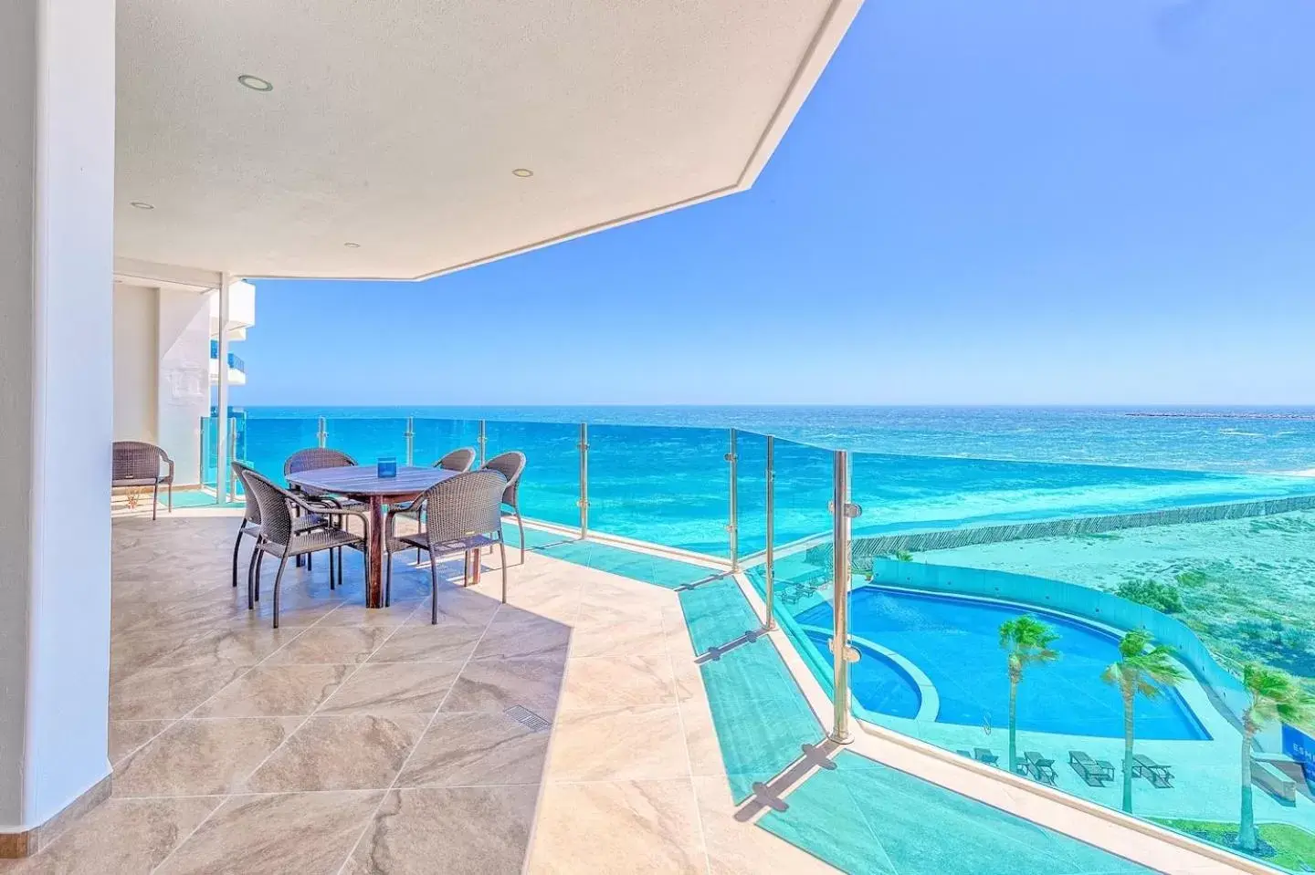 Balcony/Terrace in Esmeralda Beach Resort