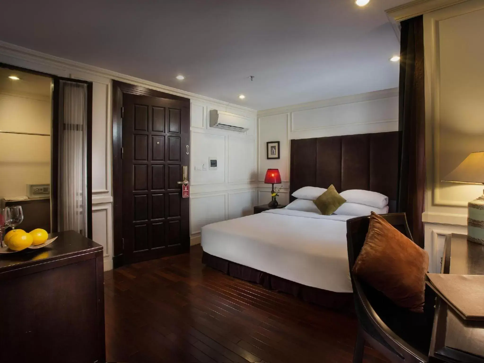 Photo of the whole room, Bed in Hanoi Boutique Hotel & Spa