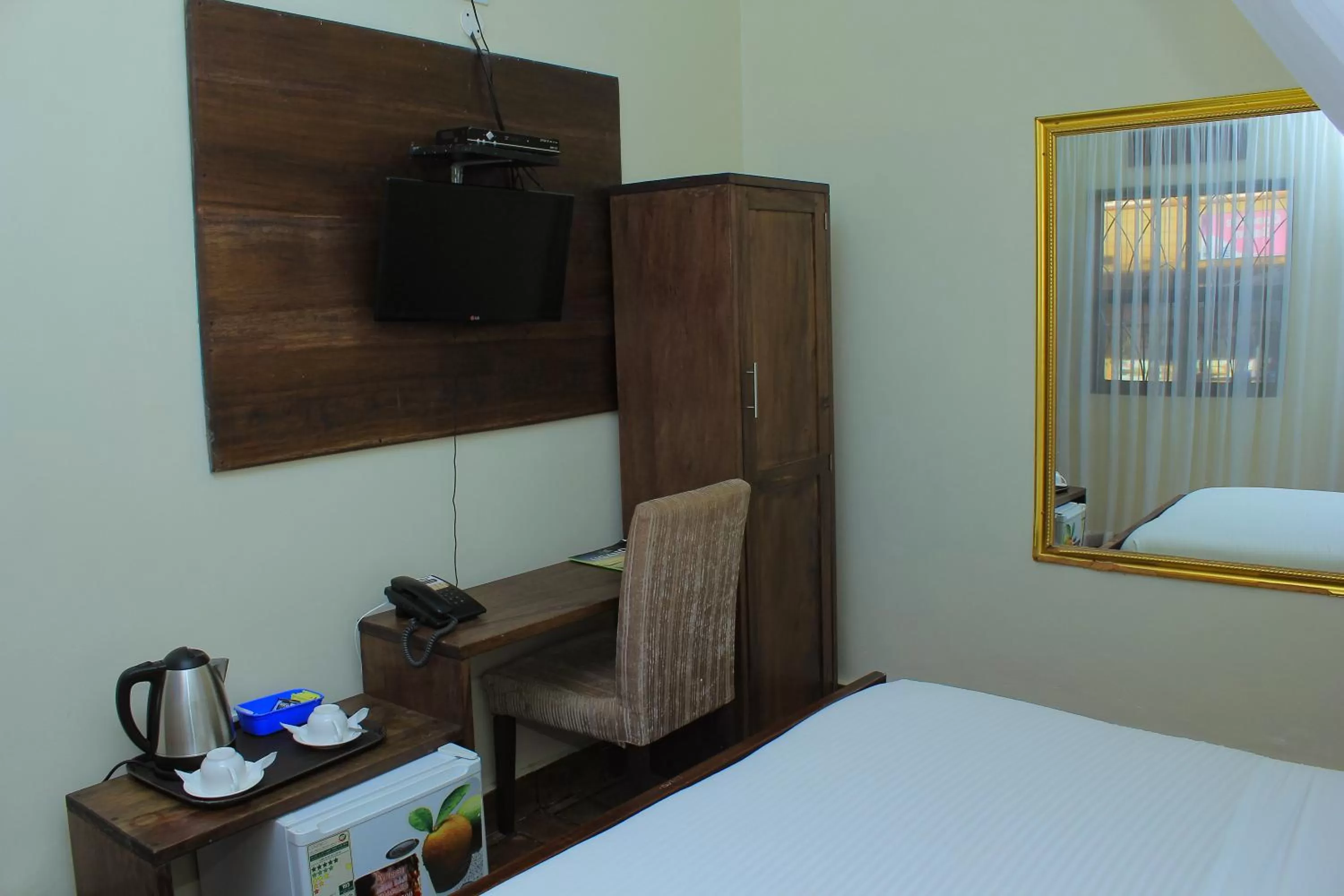 TV and multimedia, TV/Entertainment Center in Al-Nisaa Hotel and Spa